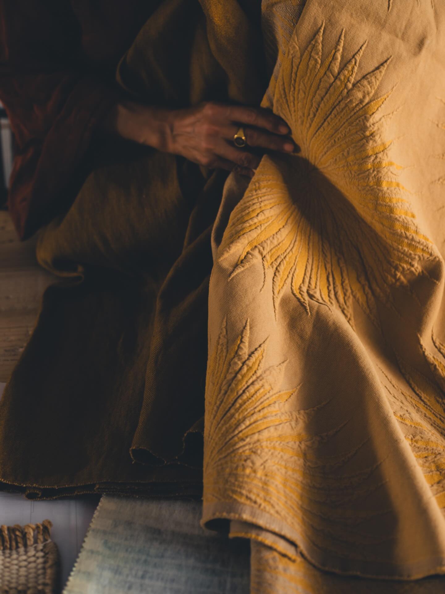 From the noble calm of flax to the warm depth of alpaca, our fabrics carry the quiet power of nature’s palette. This time of year, colour feels braver, texture feels richer. December brings new intentions - a stripe that lifts a room, a soft weave that settles it, a pattern that feels like a small, private celebration.
Photography by: @lifestyle_mallorca