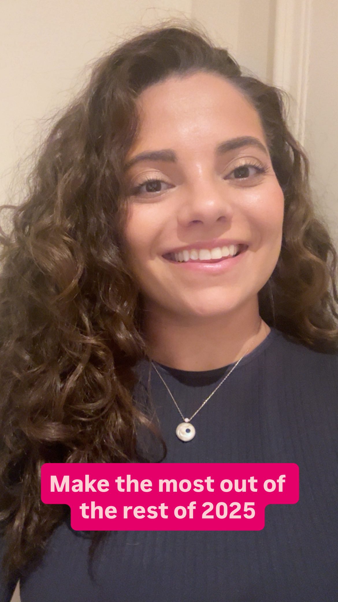 ✍🏼 Journal prompts to make the most of the rest of 2025
-Which goal can I focus on most for the rest of the year?
-Which practice do I commit to that will help me stay focused on my intentions?
-What is one thing I can do today aligned with my goals?
-What can I do the next 5.5 weeks to set me up for 2026?
Drop a ❤️ if you commit to making the most of the rest of 2025!