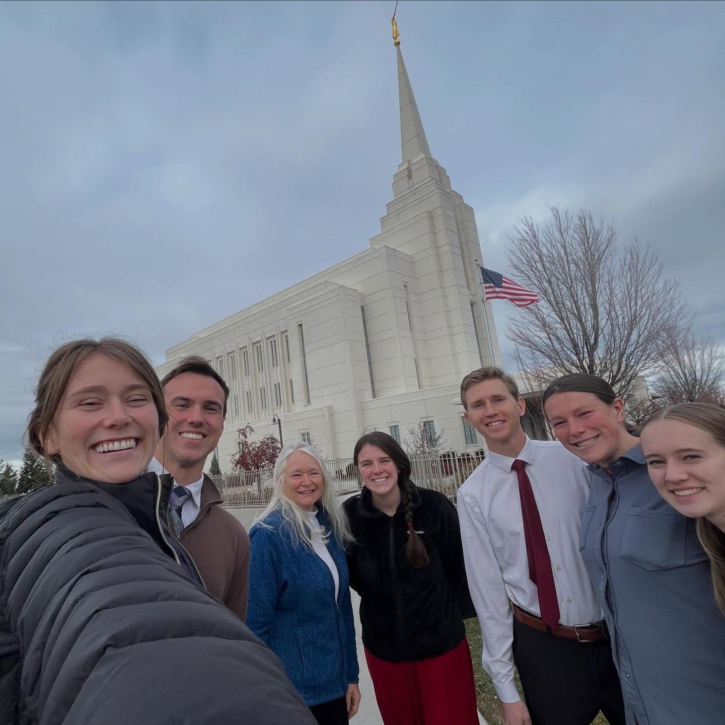 November- I’m grateful for a month focused on gratitude. It has been a time of joy and love for the people in my life.
I’m grateful for color that fills this beautiful world, especially the fall colors on my walk to school.
I’m grateful for my sweet mom who just wants to take care of everyone.
I’m grateful for cousins. I think thanksgiving should always be spent with as much family as possible. We spent thanksgiving with the Batchis and it just reminded myself of how grateful I am for extended family.
I’m grateful for Jenny and Will being wonderful hosts for thanksgiving and all the little activities they planned for our visit.
I’m grateful for our beautiful apartment! Such a cozy and beautiful first home.
I’m grateful for Christ, who is always beckoning to me.
And last but not least I’m grateful for Preston. He’s too good to me and has grown with me.