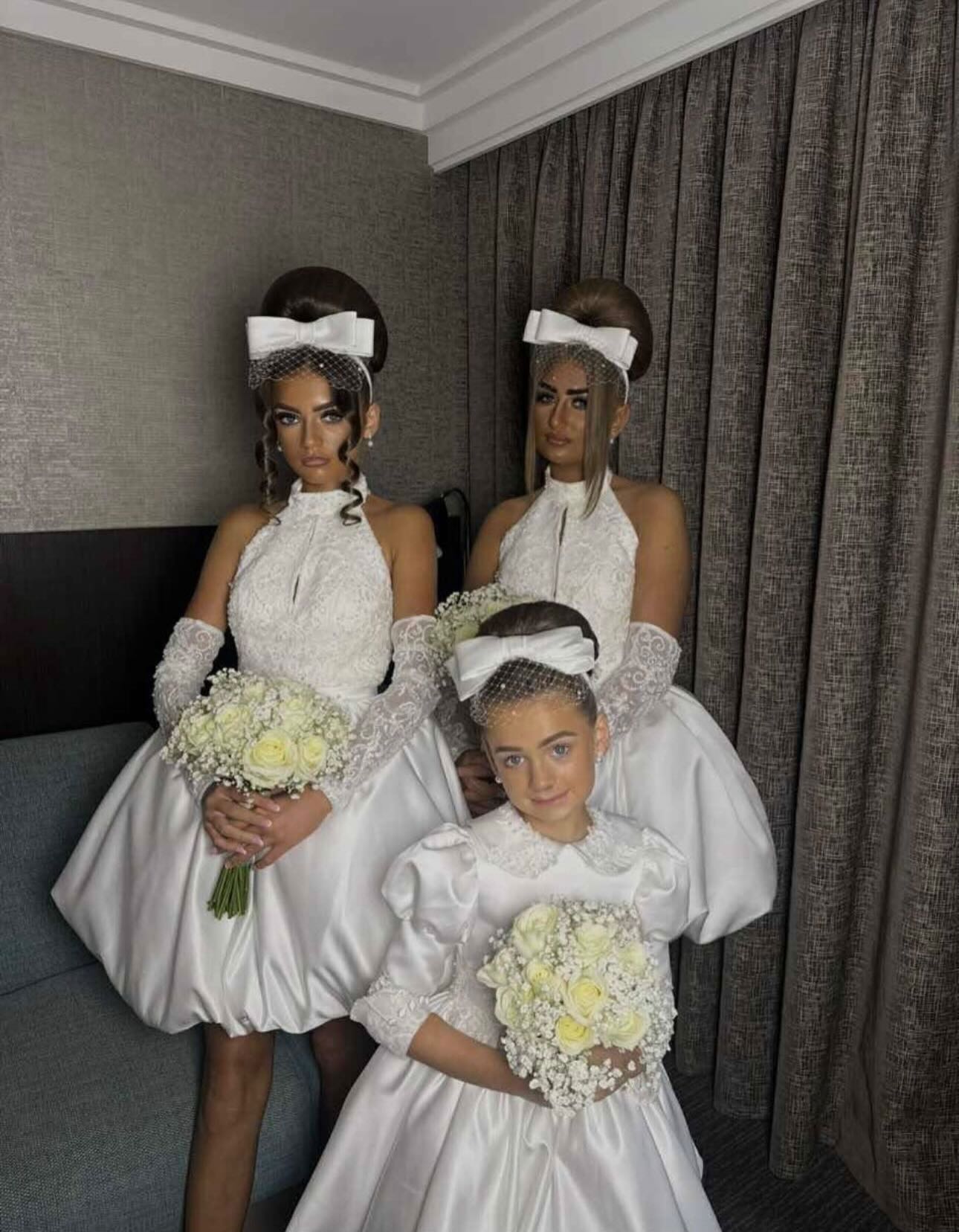 Two beautiful Bridesmaids, one lovely flower girl and the cutest little sister all dresses for a big wedding day by Glowing Girlies 🥰
#flowergirl #bridesmaids #wedding #bridetobe #bride