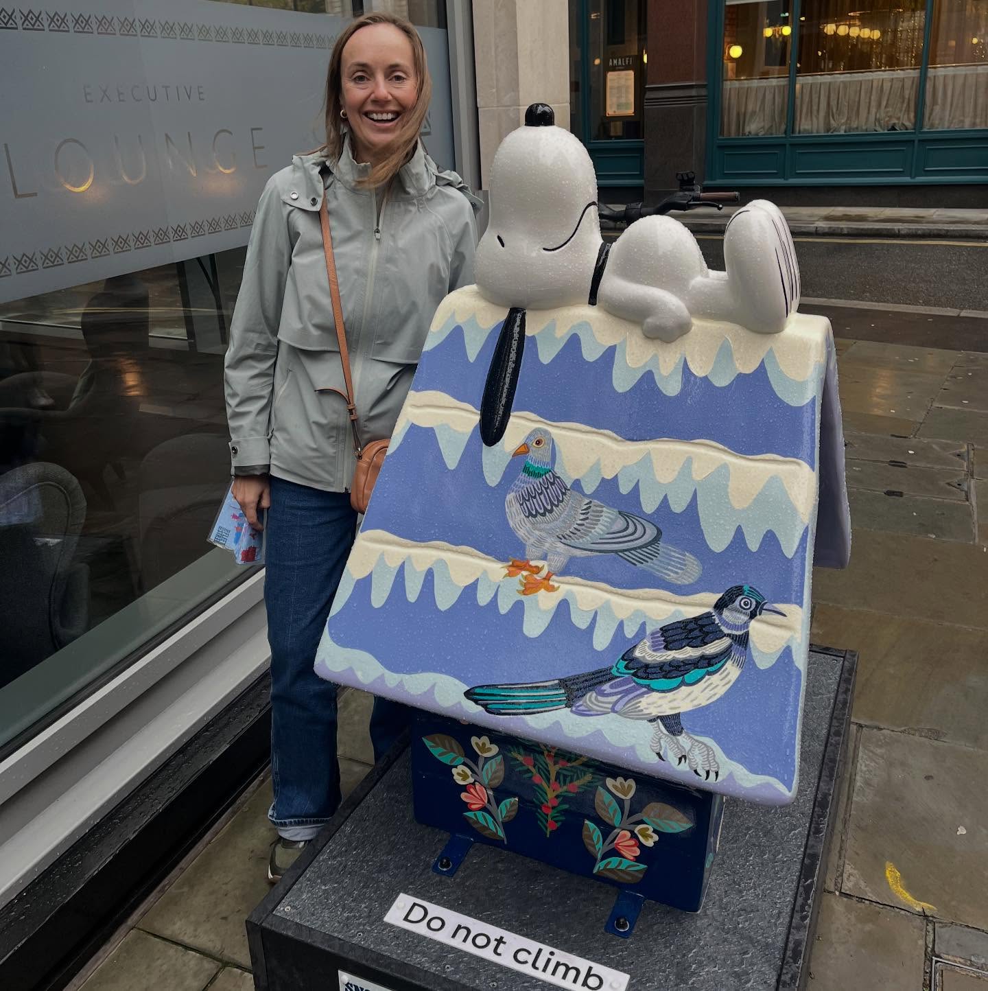 A day in London on the Snoopy in the City trail. It got wetter and windy so we moved indoors. Beautiful art work, an interesting area to walk around and I love Snoopy. 20000 steps later!
#snoopyinthecity #london #londondayout