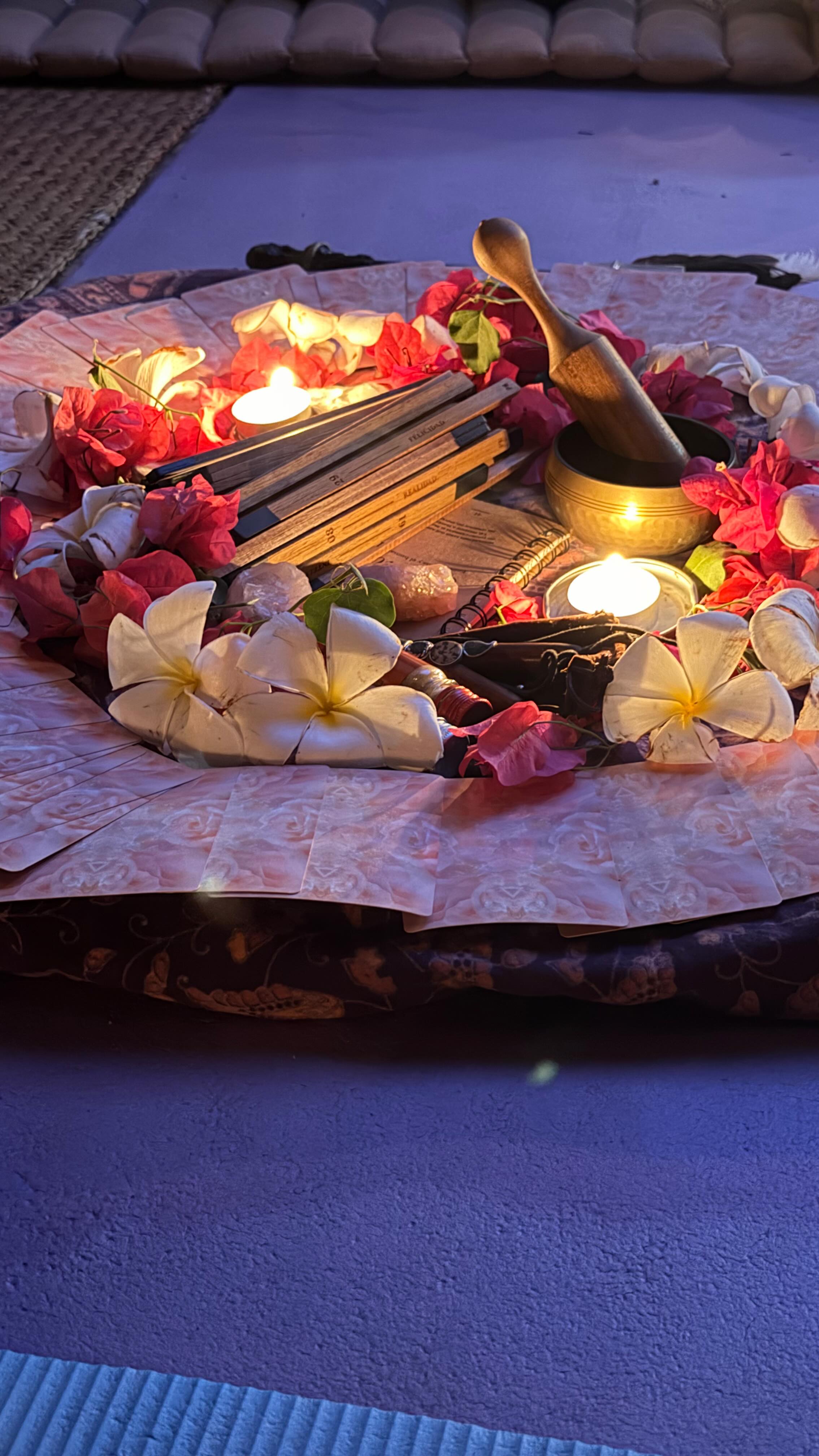 DESCUENTO EXCLUSIVO HASTA EL 5/1/26
Retiro de magia y buceo en Koh Tao, semana santa 2026 🧚🏻♀️
Qué encontrarás en este retiro único?
🌀Clases diarias de Yoga, movimiento y respiración consciente para todos los niveles
🌀 Cursos de buceo con enfoque terapéutico
🌀Terapias holísticas, ceremonias de Reiki, Tarot, Astrología, Registros Akáshicos
🌀Workshops de conservación marina, filosofía del yoga y más
🌀Círculos, conexión con la naturaleza, snorkel y trekking
🌀Alimentación a base de plantas
🌀 En una isla paradisiaca de tan solo 7km al sur de Tailandia
Ultimas plazas disponibles, así que si sueñas con ser parte de este retiro único, esta es tu oportunidad!
Comenta SACRO y te enviamos todo lo que tienes que saber
🌀🌀🌀🌀🌀🌀🌀🌀🌀🌀🌀🌀
#retirobuceoyoga retirobuceoyoga #descuentonavidad #descuentonavideño #retiroyoga #retirobuceo