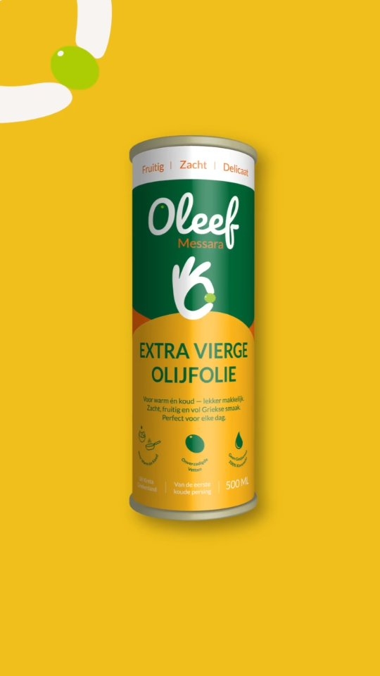 Ruik je fruit en versgemaaid gras? Zo hoort goede extra vierge olijfolie te zijn. Dat bittertje en die kriebel in je keel? Polyfenolen — Oleef’s superhelden. Onze Koroneiki olijfjes groeien op het zonovergoten Kreta en ons blik houdt je olie vers en fruitig. Zon in een blikje dus. Drizzel je mee?
Oleef Messara en Oleef Néos. A match made in foodie heaven!
Messara is onze alleskunner – zacht, goudgroen en favoriet van het hele gezin (ja, ook de kids). Heerlijk om in te bakken, roosteren, koken of over dat knapperig stukje brood.
Néos is onze drizzelheld. Vroeggeplukt (néos betekent jong in het Grieks), fruitig, met een pittig en licht bitter accent. Perfect om koud te gebruiken
#oleefsmakelijk #oleefolijfolie #extravierge #geengesjoemel #evoo #foodieNL #olijfolievoorthuis #thuiskoksNL #voorwarmenkoud