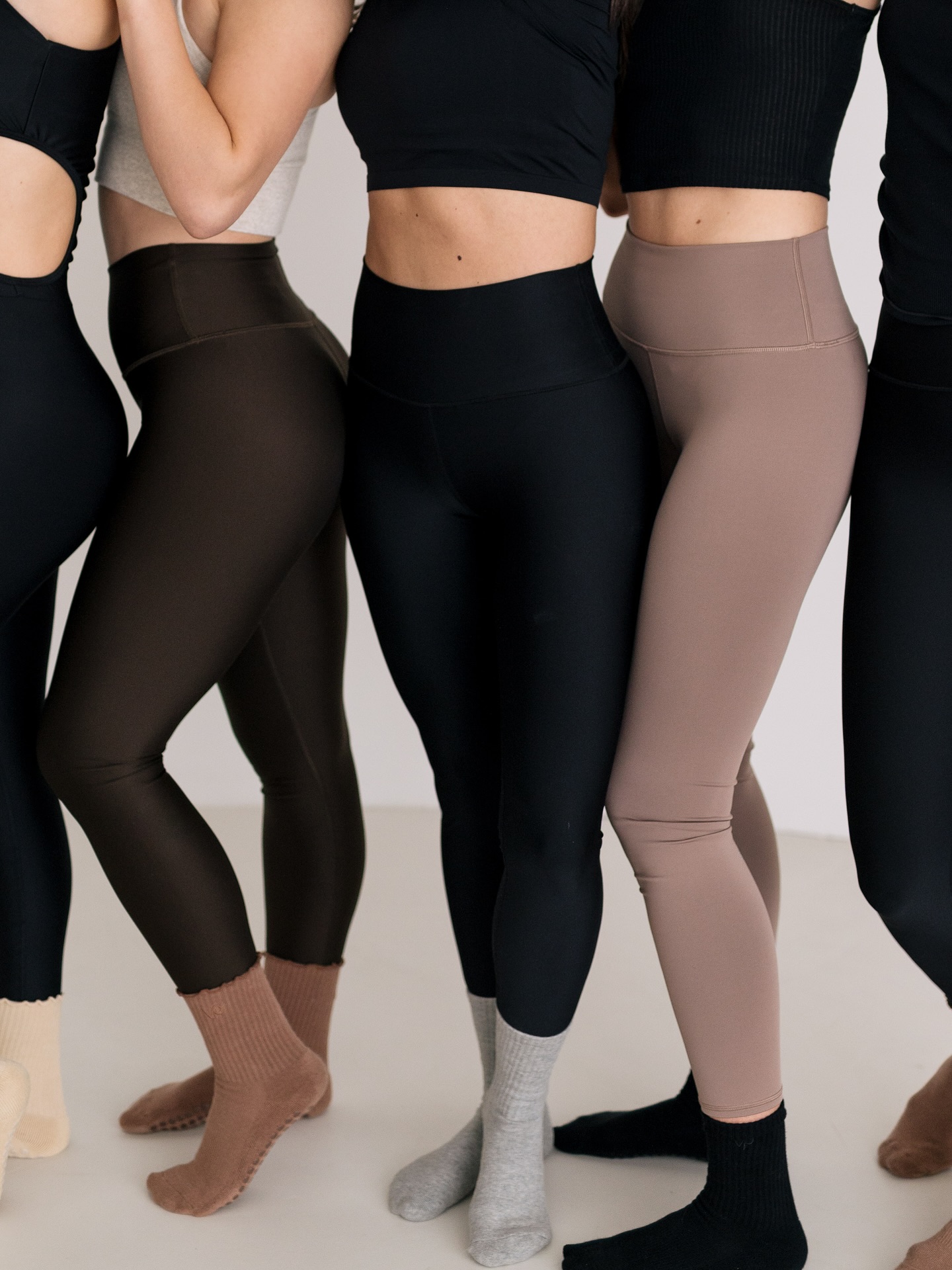 Back in all colours and ready to be yours.
#pilates #pilatessocks #reformerpilates