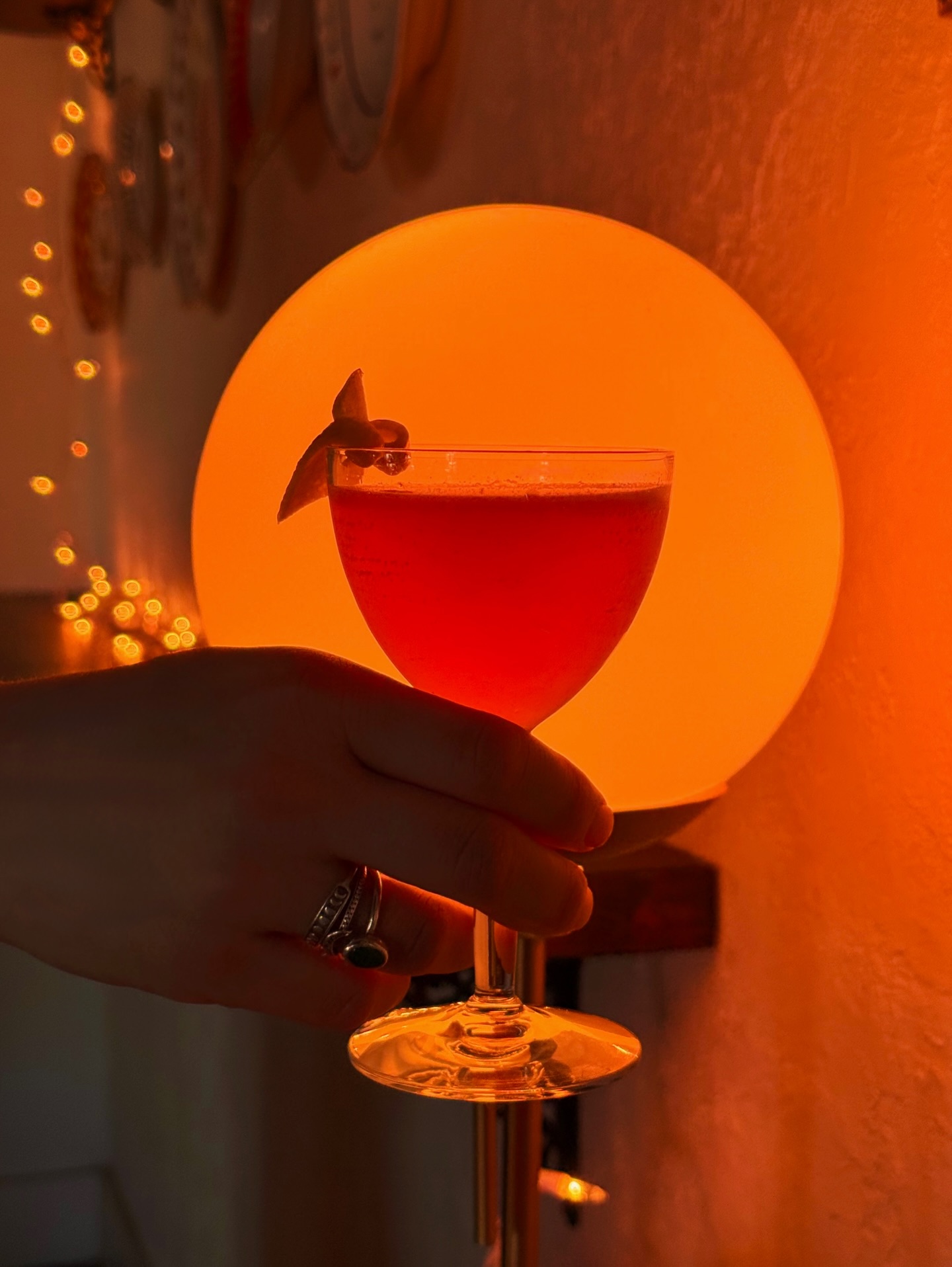 Happy Holidays! We’ve got a brand new seasonal cocktail menu just in time for our Live Christmas Jazz Event this Friday, Dec. 12th!
Pictured in order: London Calling Home for the Holidays, Mistletoe Margarita and Christmas Vacation cocktail!