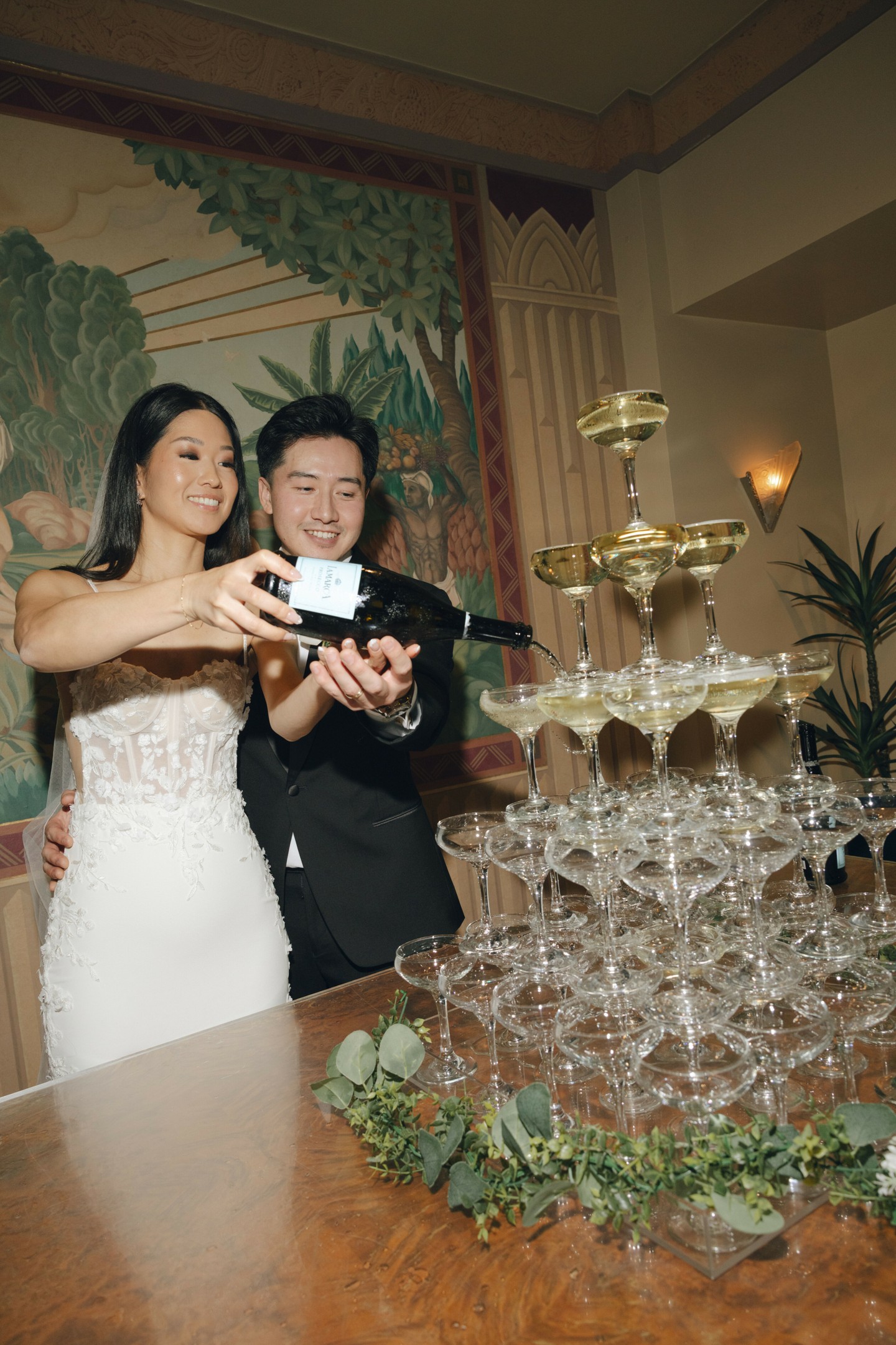 Let the bubbles flow — it’s Thanksgiving week. ✨
Here’s to a holiday week filled with joy, good company, and glasses that never run empty.
Photographer: @lexandthelotus