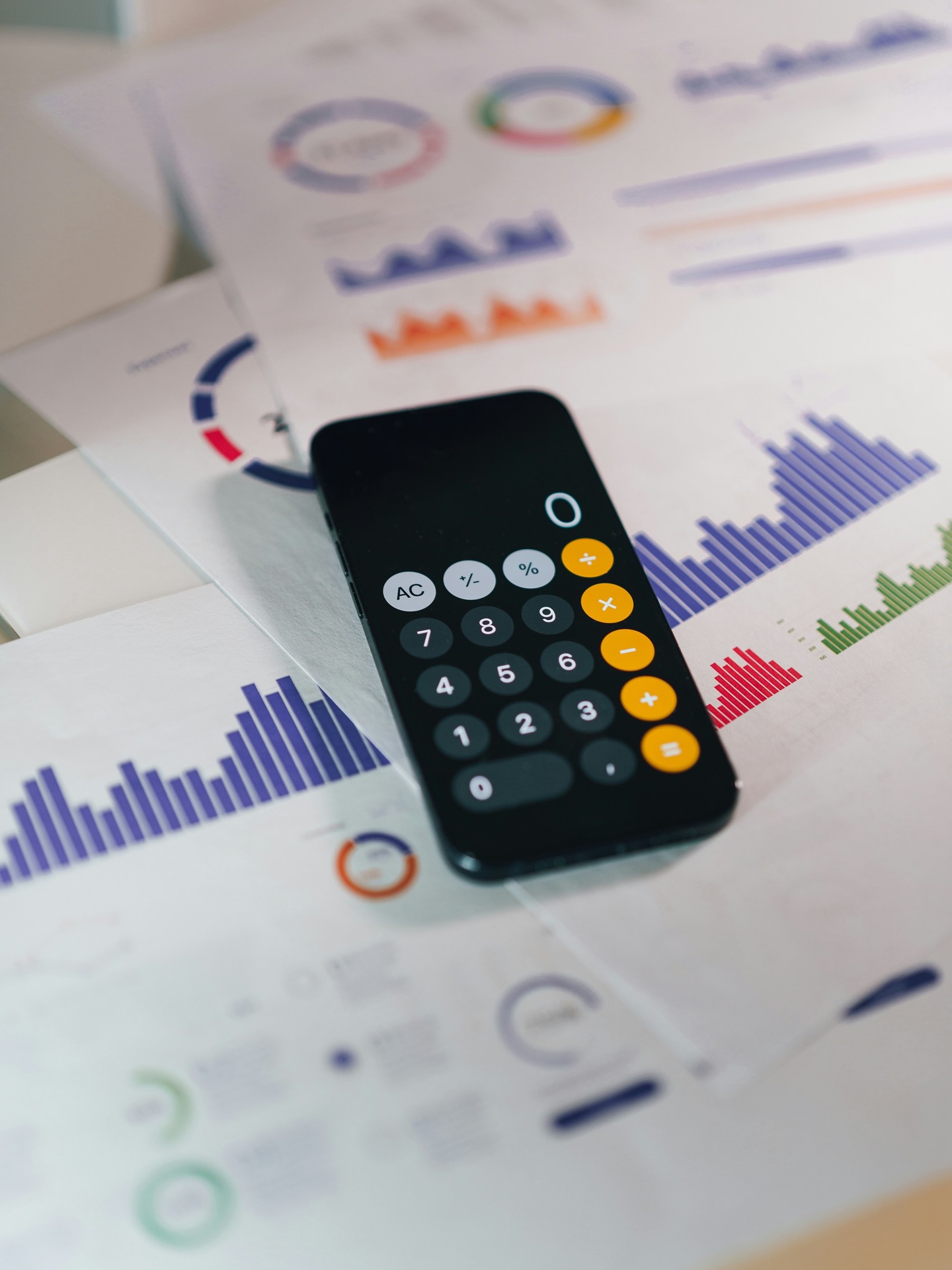 âBetween the years.â đď¸ Itâs that quiet time to reflect on the past 12 months and look forward to 2026. Iâm taking a moment to review the data and set new goals. What is your financial goal for next year? đ
âZwischen den Jahren.â đď¸ Die ruhige Zeit, um auf die letzten 12 Monate zurĂźckzublicken und sich auf 2026 zu freuen. Ich nehme mir einen Moment Zeit, um die Daten zu prĂźfen und neue Ziele zu setzen. Was ist dein finanzielles Ziel fĂźr das nächste Jahr? đ
#TaxTimeWithMartin #Reflect #NewYearGoals #Finance #Planning #ZwischenDenJahren #Ziele #Finanzplanung #Rßckblick #Neujahrsvorsätze #Steuerberater