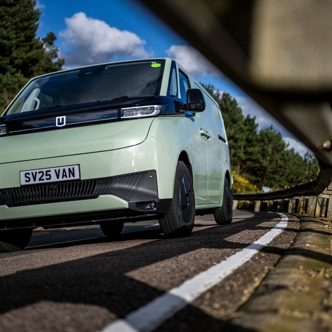 Thinking of switching your fleet to electric? We’ve seen how much South West businesses can save — lower fuel costs, reduced maintenance, and cleaner local air. Farizon South West makes the transition practical with reliable vans and support every step of the way. Ready to cut costs and boost sustainability? Visit https://wix.to/AhVNX7B to learn more. #ElectricFleet #SouthWestEngland #FleetSavings #SustainableBusiness 🚐