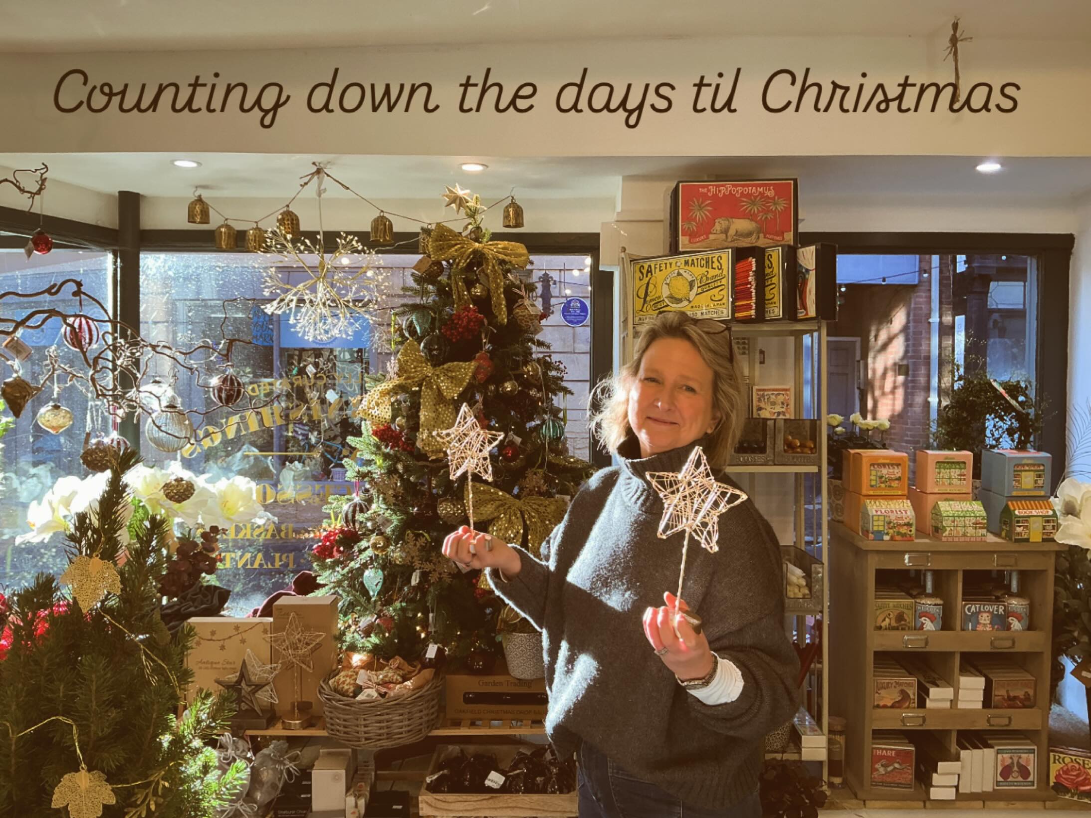 Happy decorating!🎄#christmas #christmasdecorations #decorationideas #christmastime #christmasspirit #homeinterior #gifts #perfectgift #presents #supportlocal #supportsmall #smallshop #christmasshopping #shoppingtime #marlborough #wiltshire #wiltshirebusiness #businesswomen #dogfriendly #dogswelcomehere #comevist