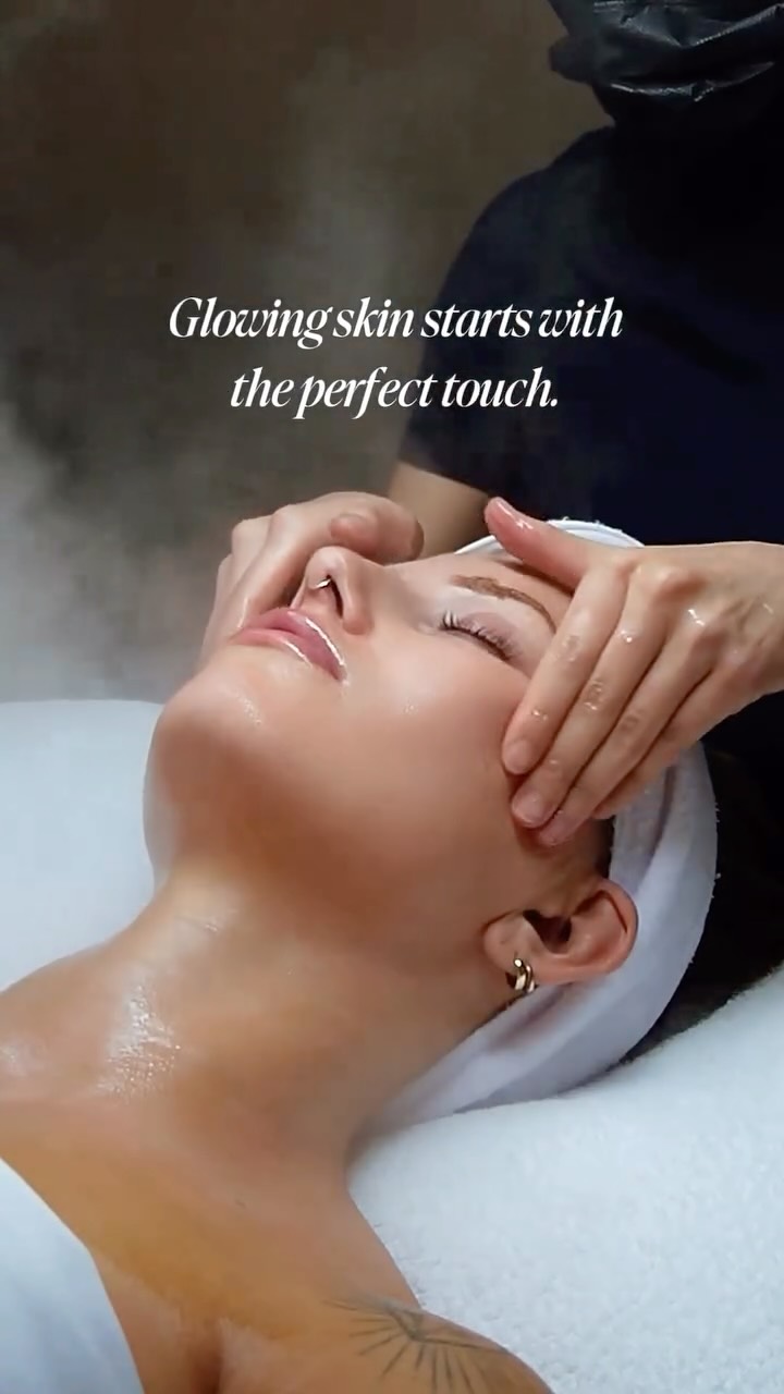 Glowing skin starts with the perfect touch and ends in deep relaxation.🤍
Each movement is designed to melt away tension, boost circulation, and bring out your skin’s natural radiance - a moment of calm your mind and complexion will thank you for.
Book your self-care escape 🔜
🔗www.ricozybeauty.com!
Contact 📩 info@ricozybeauty.com
Location📍300 E Colorado Blvd, Unit 241, Studio 409, Pasadena CA 91101 (Located inside Salon Republic Pasadena at The Paseo)
#facial #holisticfacial #skincare #skingoal #guasha #hydrafacial #glassskin #oxygenfacial #lymphaticdrainage #scalpmassage #esthetician #jellymask #pasadena #RicozyBeauty #japanese #treatyourself #フェイシャル #パサデナ #ロサンゼルス #カリフォルニア #アメリカ