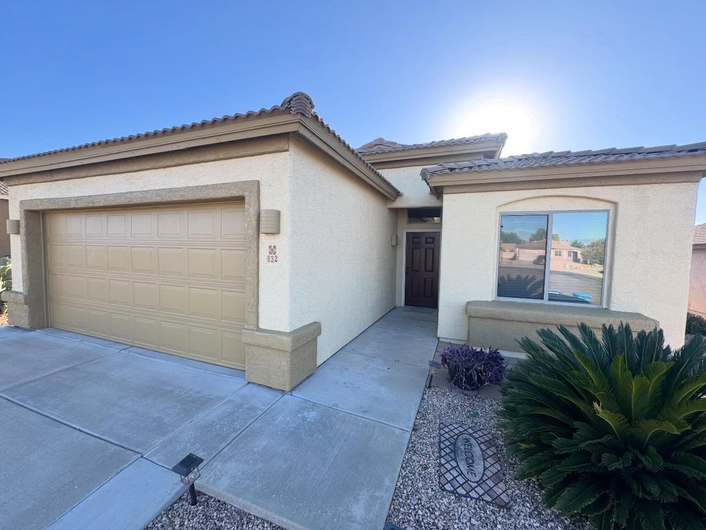 A solid exterior repaint can really change how a home feels.
We took our time with the prep and kept the details clean, this one came together beautifully. 💎💎
📞 520-479-4035
✉️ contact@lgndpainting.com
🌐 www.lgndpainting.com
#LGNDPainting #TucsonPainter #ExteriorPainting #HousePainting #StuccoHomes #ArizonaLiving #ResidentialPainting #PaintDoneRight #SouthernArizonaHomes #lgndpainting #fyp #homeremodel #google #yelp #painting #dunnedwards