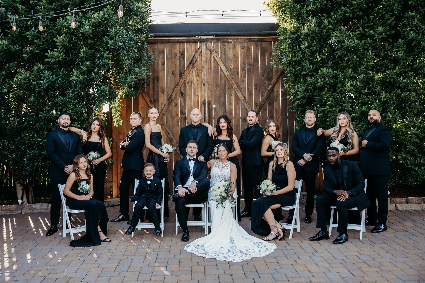 Love looks even better with your favorite people by your side. 💍
.
.
#photography #kategrutskyphotography #phoenixphotography #phoenixphotographer #photooftheday #phoenix #arizona #arizonaweddingphotographer #azweddingphotographer #wedding #weddingphotography #weddingday #weddingphoto #couplegoals #couplephotography #couplephotoshoot #coupleportrait @thevenueatchilleens