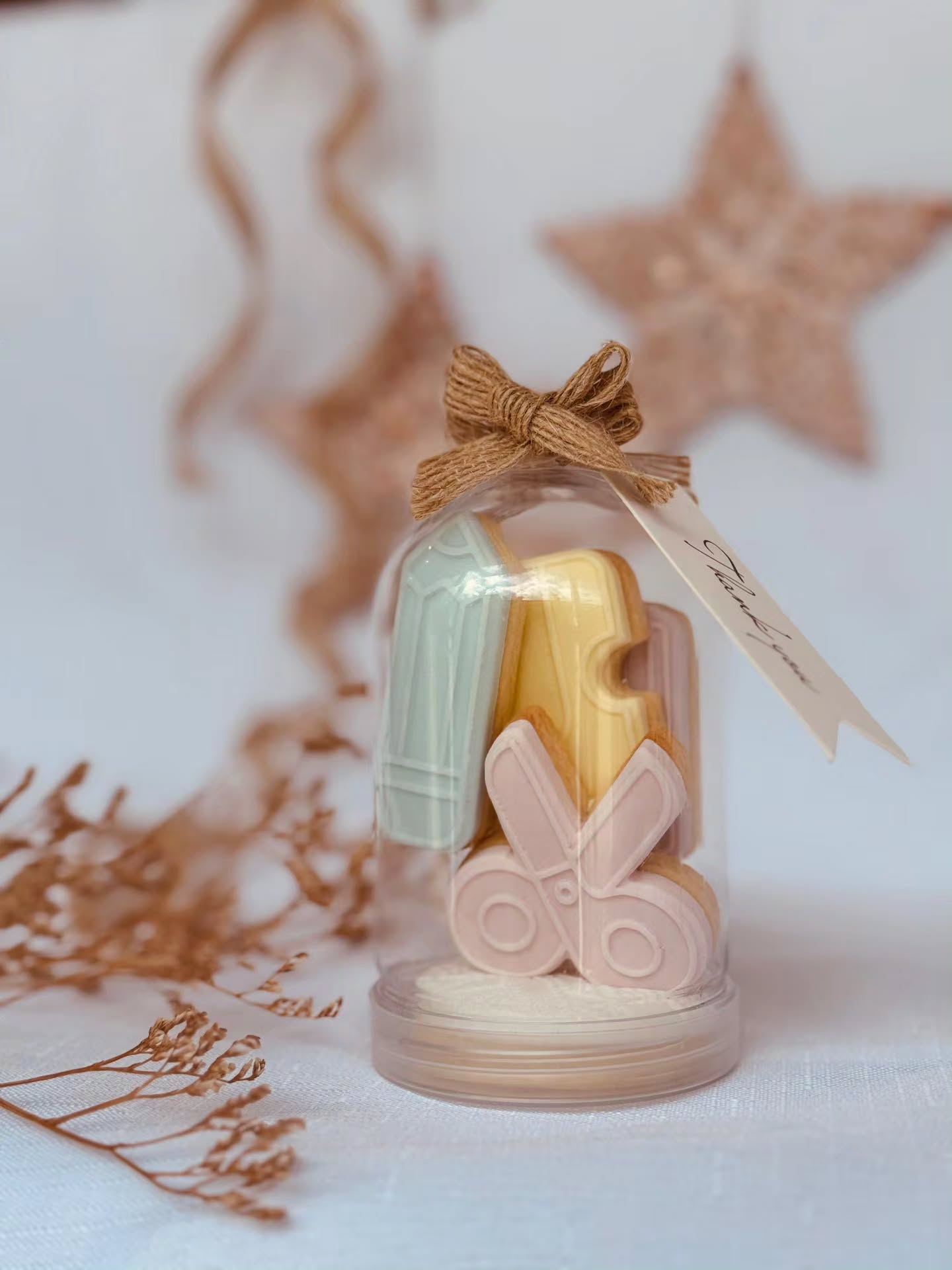 “Gifts That Feel Personal”
Teacher gifts don’t need to be grand… they just need to feel personal.
With our Teacher Tool Kit Stamps & Cutters, you can create something thoughtful, timeless, and made with love - a cookie that says “thank you for believing in them.”
Whether it’s for the last day of school, an early-year hello, or a sweet introduction to a new teacher next term, these designs make meaningful gifting effortless.
From your kitchen to the classroom - little creations that celebrate the educators who give so much.
All products available via link in bio.
Cookies lovingly prepared and photographed by Bridget @crumbswithlove
#TeacherGiftCookies
#HandmadeTeacherGifts
#AussieCookieMakers
#CustomCookieDesigns
#SweetGiftsFromHome