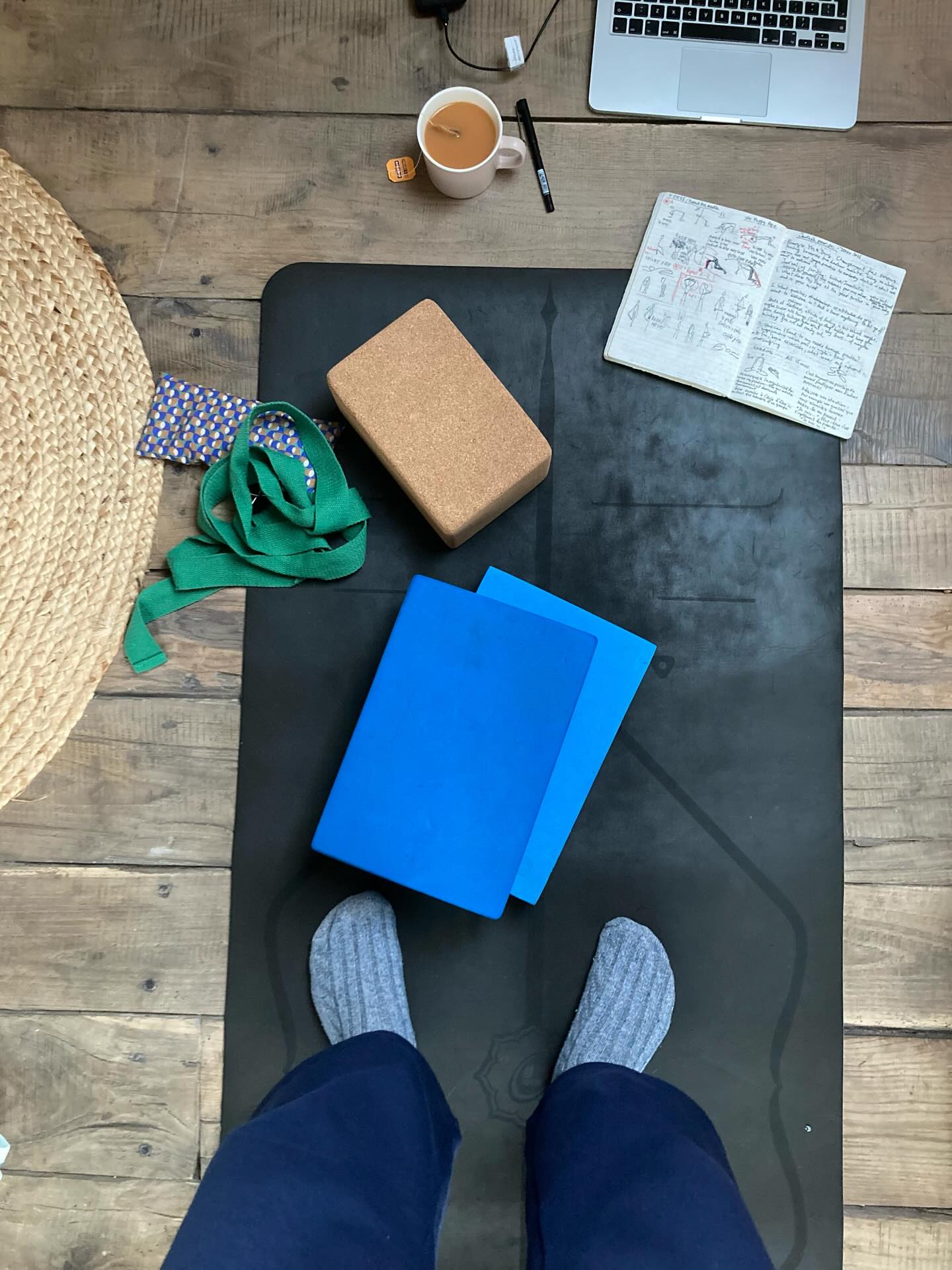 Getting ready for the weekend, retraite d’un jour ce dimanche! Très hâte de vous accueillir 🥰
#yogaretreat #yogadoux #détende #echanges #ateliercuisine