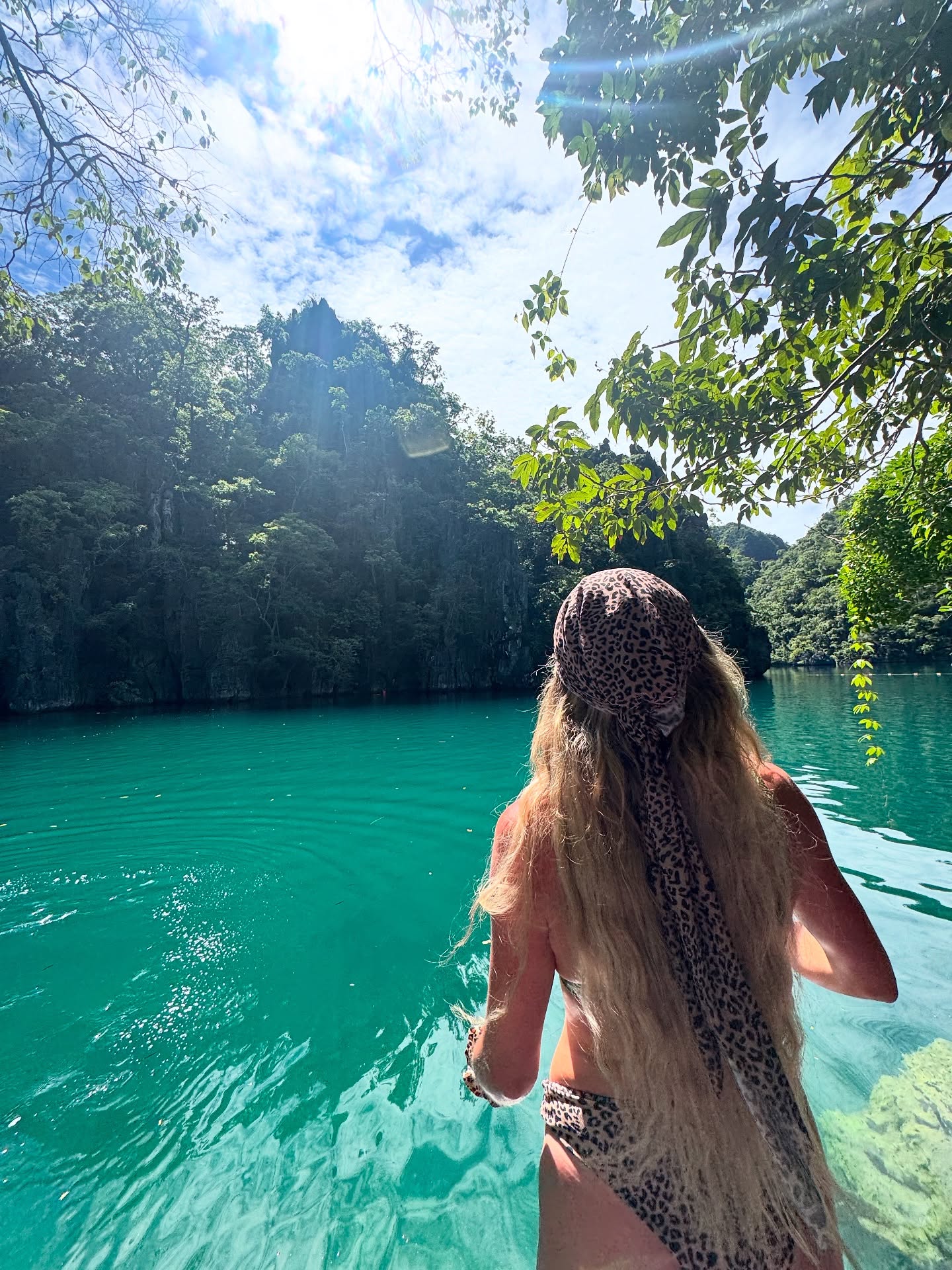 ⨠Extensions really are a girlās best friend. āØ
Weāre officially offering the multiple methods here at B.Haute Salon ā and we are obsessed.
After testing a new hair company behind the scenes, we can confidently say⦠itās a YES.
The quality, the blend, the movement š¤
Curly hair girls ā you are not left out.
We can custom-order textures and colors to blend seamlessly with your natural hair for the most natural finish possible.
ā Lightweight
ā Flexible
ā Custom color matched just for you
Ready for fuller, longer, healthier-looking hair?
DM us āEXTENSIONSā to book a consultation.
#extensions #colleyvillehairstylist #bhautesalon