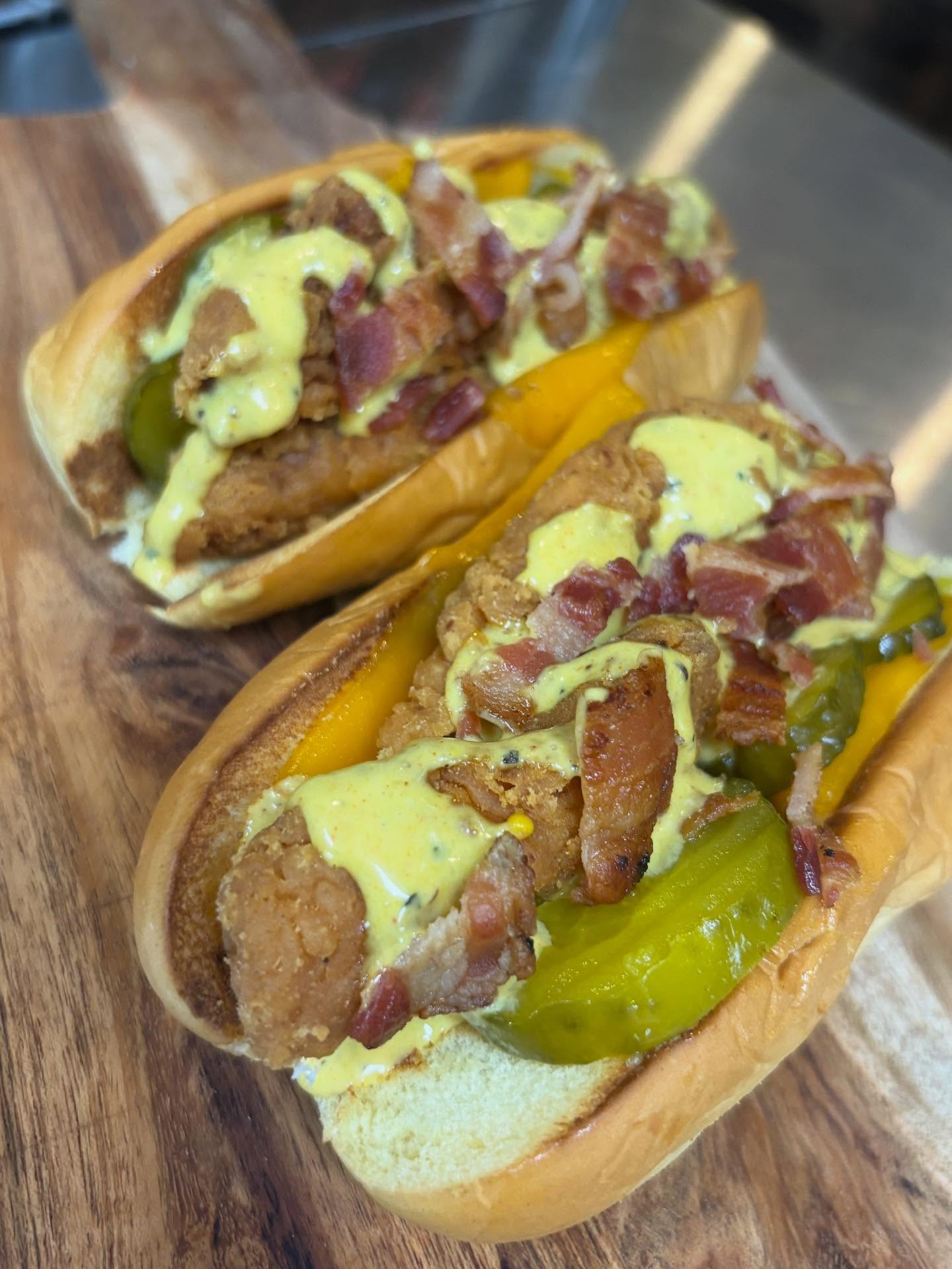 It’s Black Friday and you know we had to offer some awesome new specials to celebrate!
Yardbird Duo 🍗 🔥
New Jersey Devil Smash 🍔 🍳
Smoked All Beef Sausage 🌭 🌶️
Also we know that putting a smash burger in a stocking is frowned upon so why not give them the next best thing? E-gift card! Head over and grab the perfect stocking stuffer now! ⬇️ ⬇️ ⬇️
https://www.leossmashburgersanddogs.com