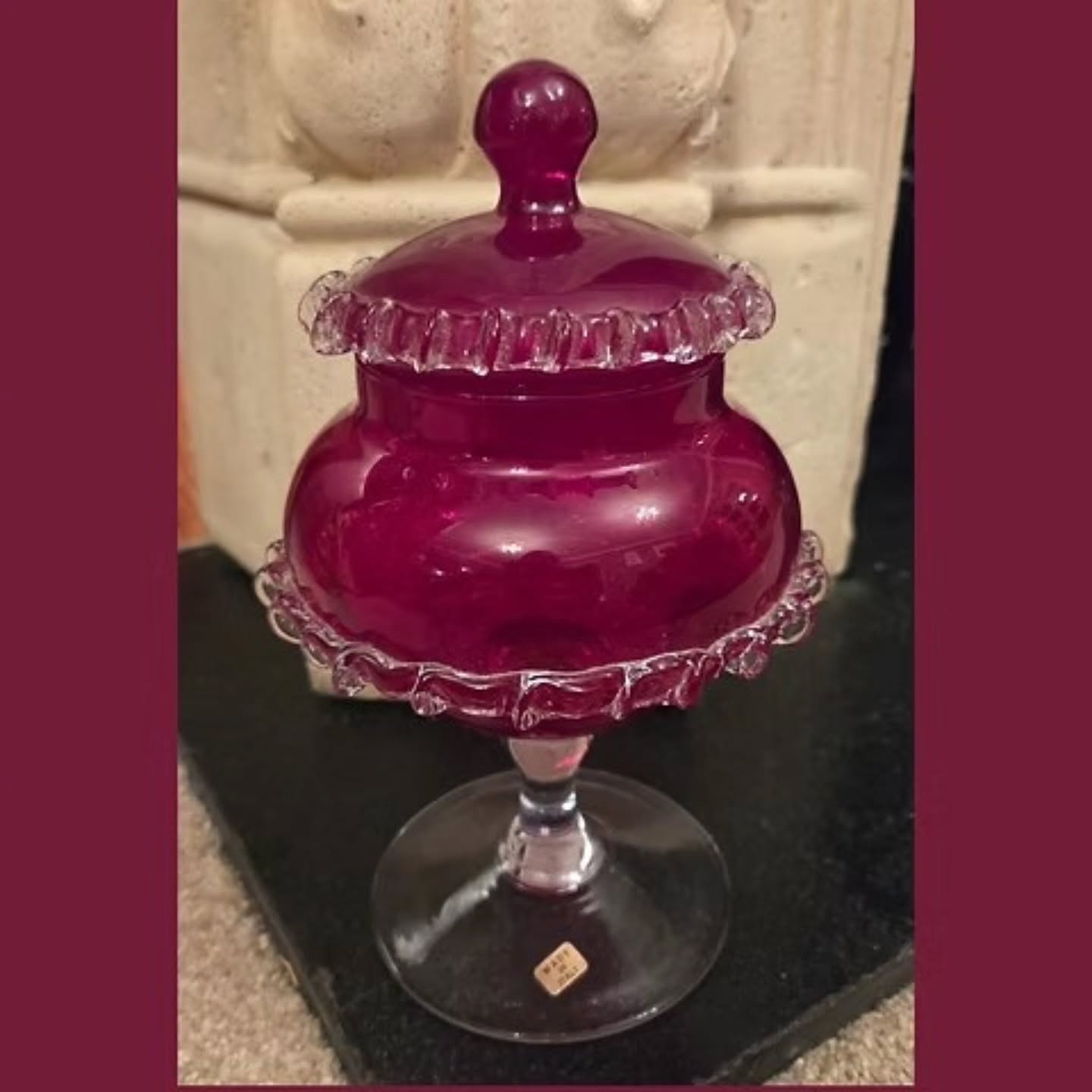 Vintage Italian Cranberry Art Glass Lidded Bonbonnière Jaffe Rose Handmade
Vintage Italian Cranberry Art Glass Lidded Bonbonnière Jaffe Rose Handmade | https://share.google/EMMzQZ3rQQ6Rn23mX
