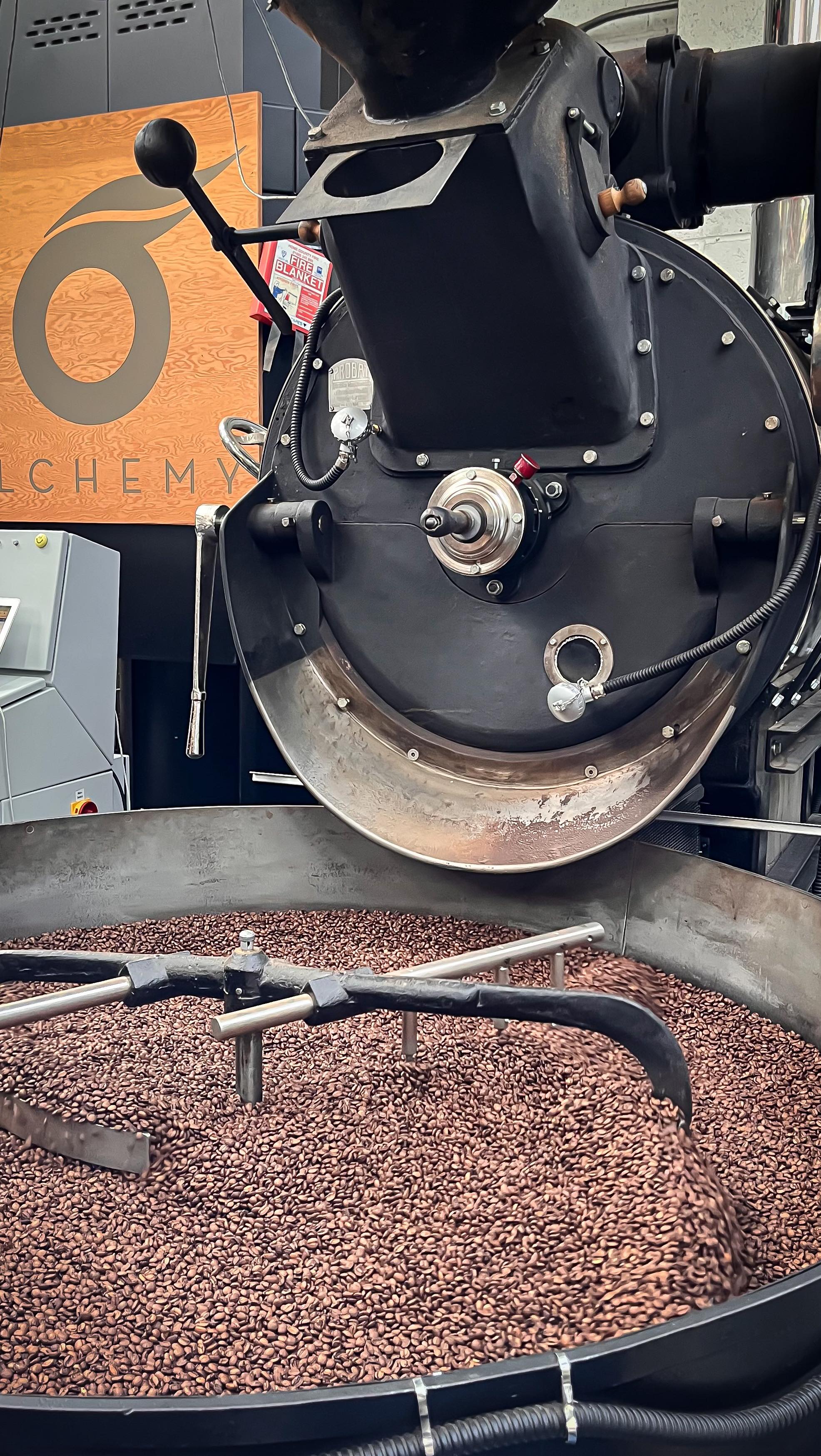 This week we visited Alchemy Coffee Roastery, these lovely guys are the people who provide us with the delicious coffee you all so love from our cafe, to the restaurant and the deli.
Lots more news to come of this incredibly interesting story soon - the whole process is fascinating! But for now, we thought we’d drop this rather hypnotising shot of their age-old machine, ‘Brunhilde’ roasting and churning her beans…
#parsnipsofteddington #parsnipsdeli #parsnipscafe #coffeecommunity #coffeepeople #coffeeroasting #coffeeaddicts #coffeebrewing #coffeefix #coffeeaddiction #coffeemorning #coffeemoment #coffeesnob #coffeetalk #coffeecorner #coffeestagram #coffeeandseasons #coffeestory