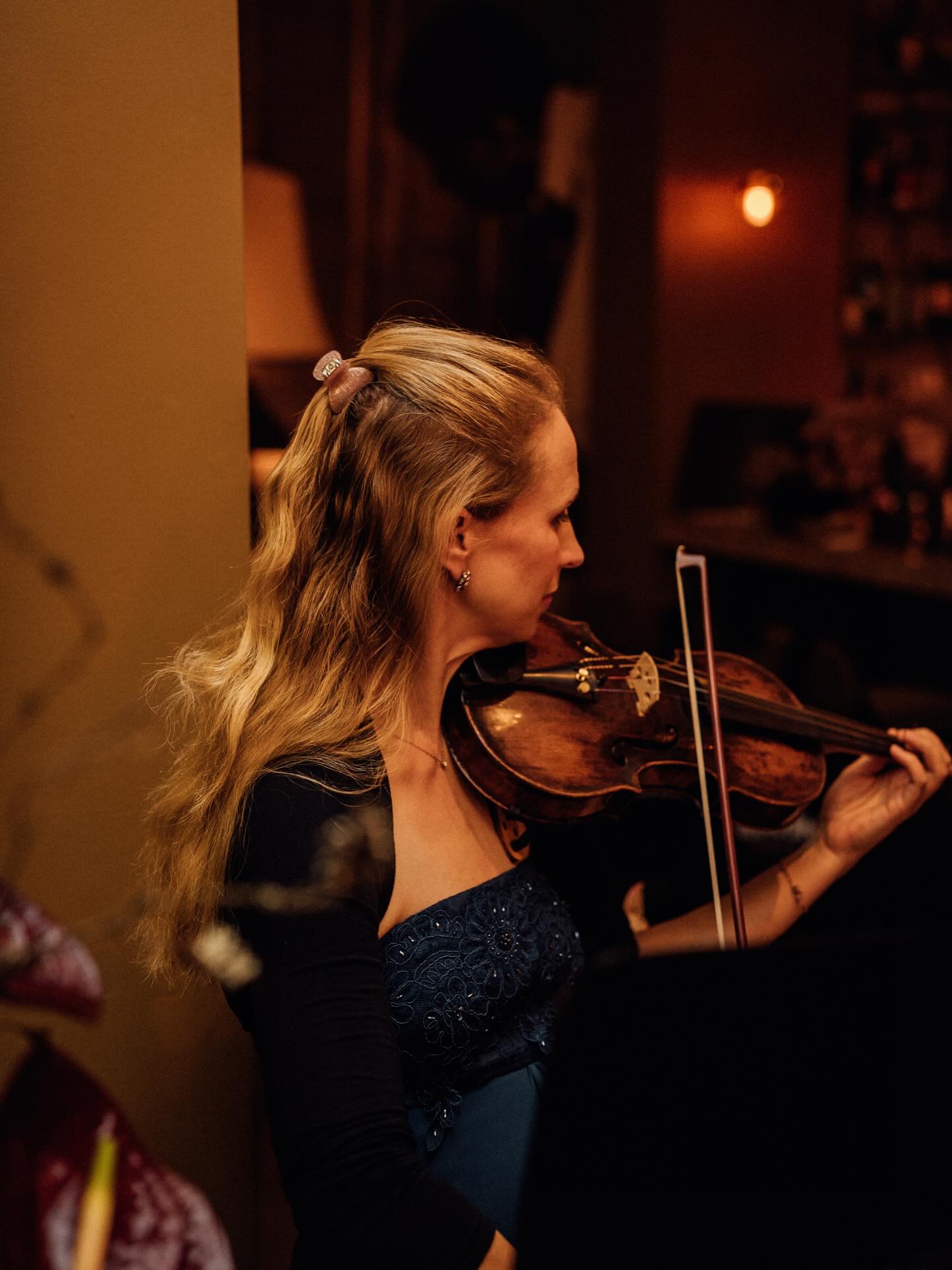 Ein so schöner Teil der Adventszeit sind auch die Konzerte. 🎻
Ich bin so dankbar, dass das alles wieder möglich ist.
#musician
#classicalmusic
#violin