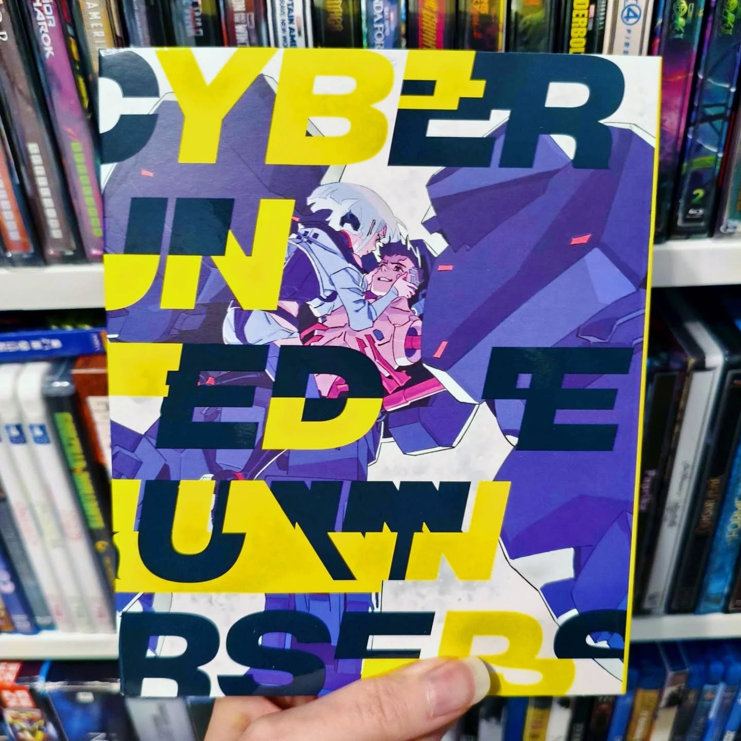 Cyberpunk Edgerunners blu-ray.
I'm really happy to see a physical version of this one, I absolutly loved this serie. It made me cry like a little shit but y'know, that's why it's good. It's trash on an absurb level but an enjoyable one. The animation and artstyle are insanely good, the story is entertaining. Even if you didn't play the game you can totally get it and enjoy it.