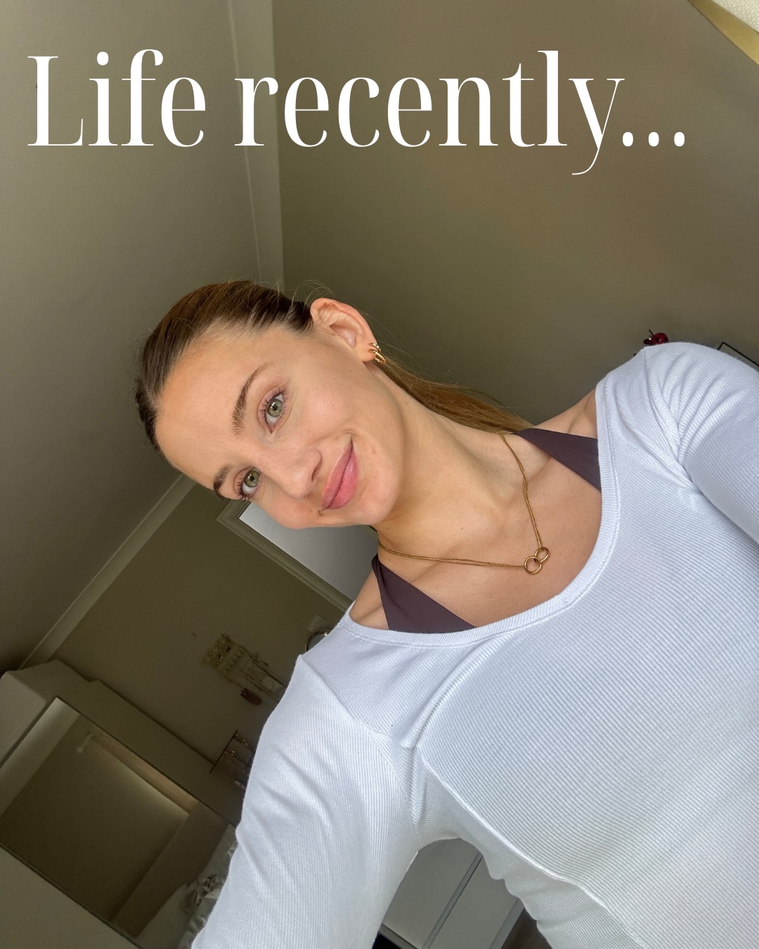 Life recently… 🎄🏋️♀️⛸️
November has been a difficult month. I won’t sugar coat it - working through a tough transition from in person PT to fully online and losing my pet this month has been a lot. I hoped to launch my EMc2 coaching club in November but have had issue after issue with my production suppliers who have been developing my equipment. Anyway… I am now thinking launching it after Christmas would be better? Would love feedback for those interested🎄
My training and motivation consequently suffered because of everything going on in November. HOWEVER, I always believe dips like these always come before really positive highs so I am feeling good about turning it around this month ☺️ I’ve been trying to get more Christmassy this year to bring my spirits up & we had a first successful unofficial wellness day with my current clients before launching. ✨
+ my socials have been doing well with 2.9 million views & 1302 new followers in November so we’re getting there 🏆
I always want to be completely transparent and honest with where I’m at on socials because sharing just a highlight reel isn’t realistic and life isn’t perfect.
#lifeofanonlinecoach #liferecently #reality #femalecoach #lifeofafitnesscoach