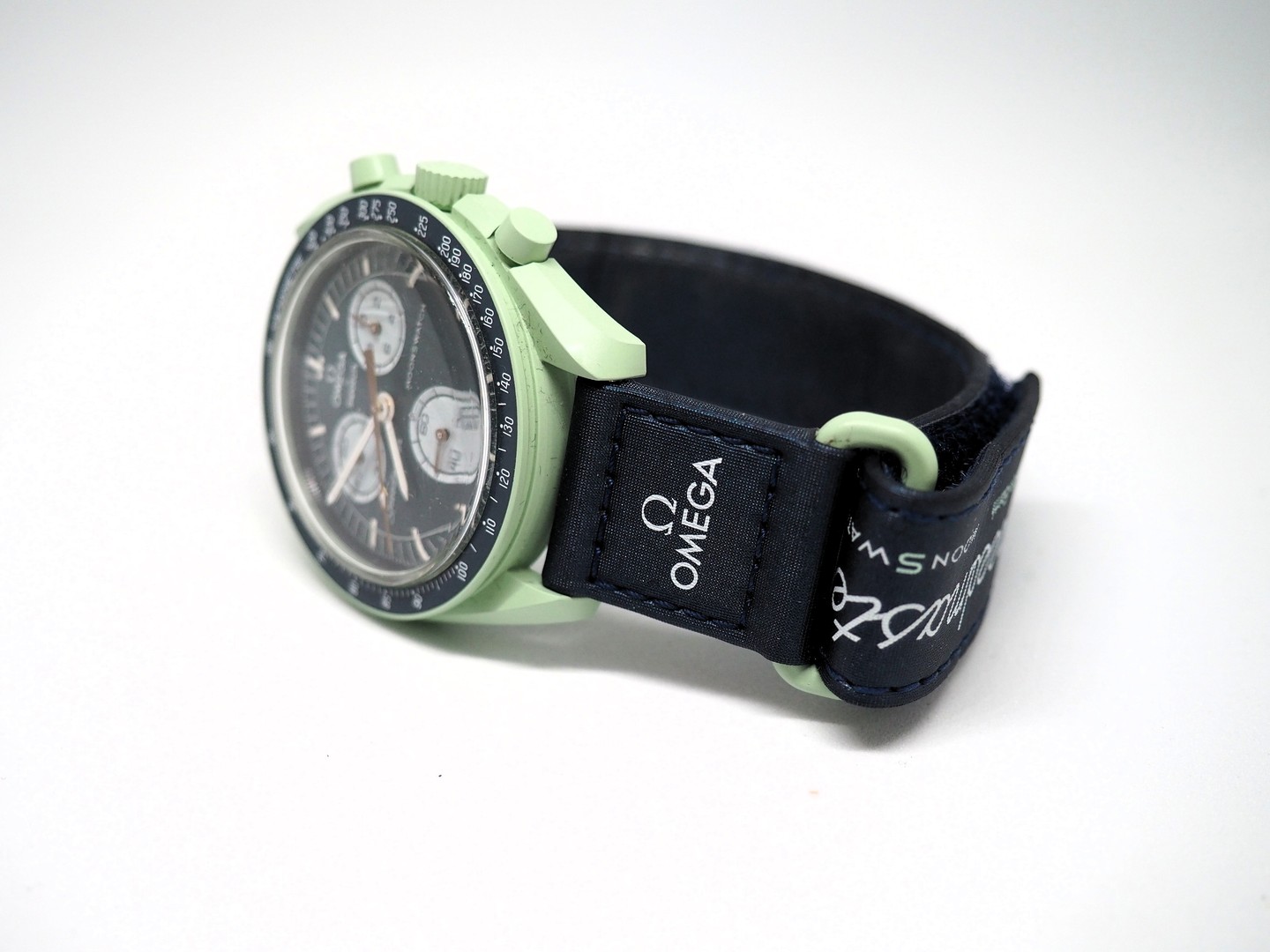 Introducing the Omega Speedmaster Mission on Earth! This stunning watch is inspired by our beautiful planet with bold colors that stand out. Perfect for any occasion! Link in Bio #Omega #Speedmaster #WatchLovers