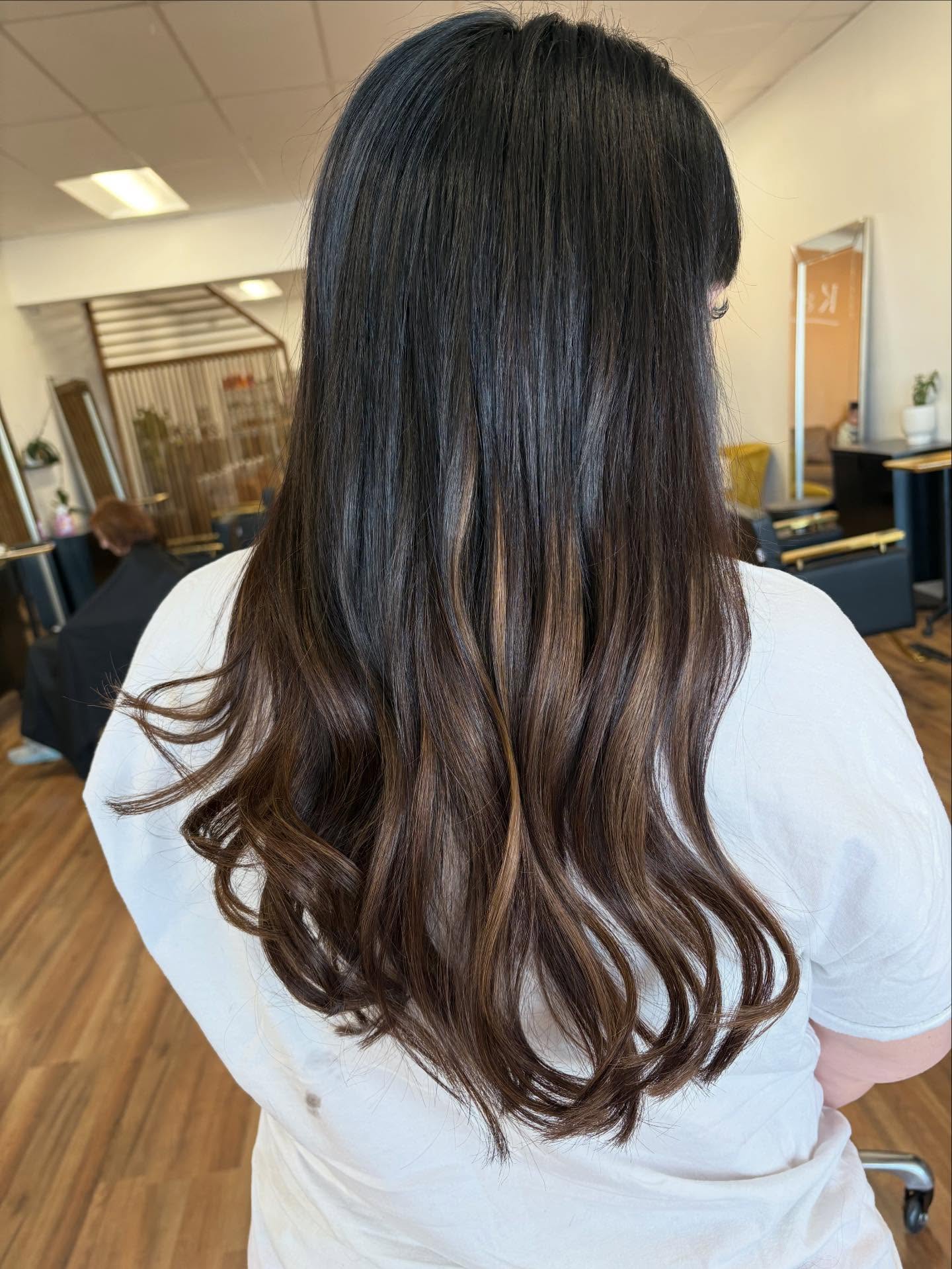 Balayage without the bleach!?
Yes it possible with custom @lacedhairextensions here at K&C to create this stunning look for you. By adding 1 or 2 rows of custom colored extensions we can achieve this look for you without coloring your hair. It’s a seamless transition for a little change. Make that appointment with us today! Link in our Bio. #lacedhairextensions #extensioncoloringexpert #shadeseq #extensionspecialist