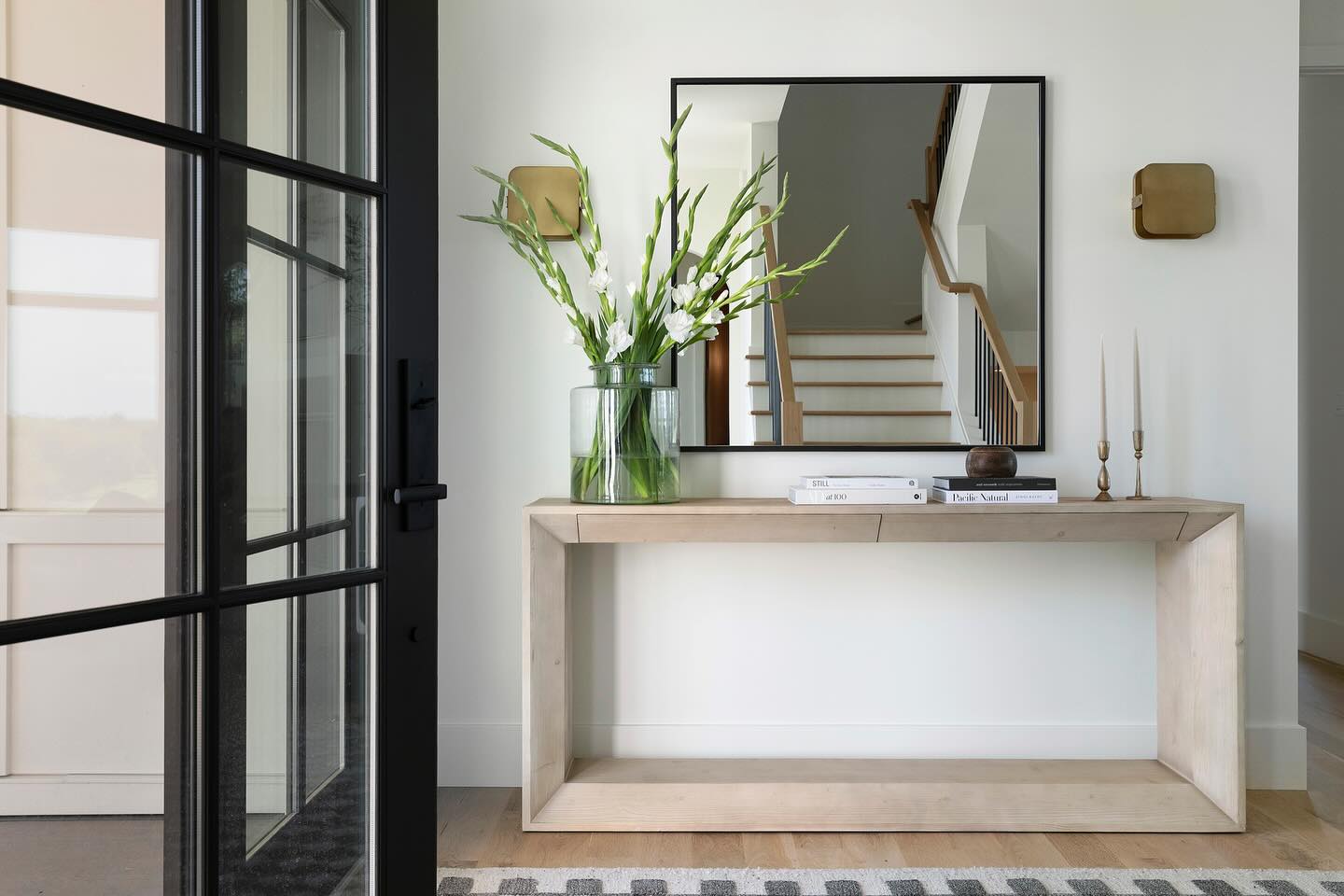 The entry of the home sets the tone. A beautiful mix of style and function, with space to land, organize, and head back out with ease. #projectmodernbrickhouse
Build: @divinecustomhomes
Design: @haven.design.collective
Photography: @spacecrafting_photography