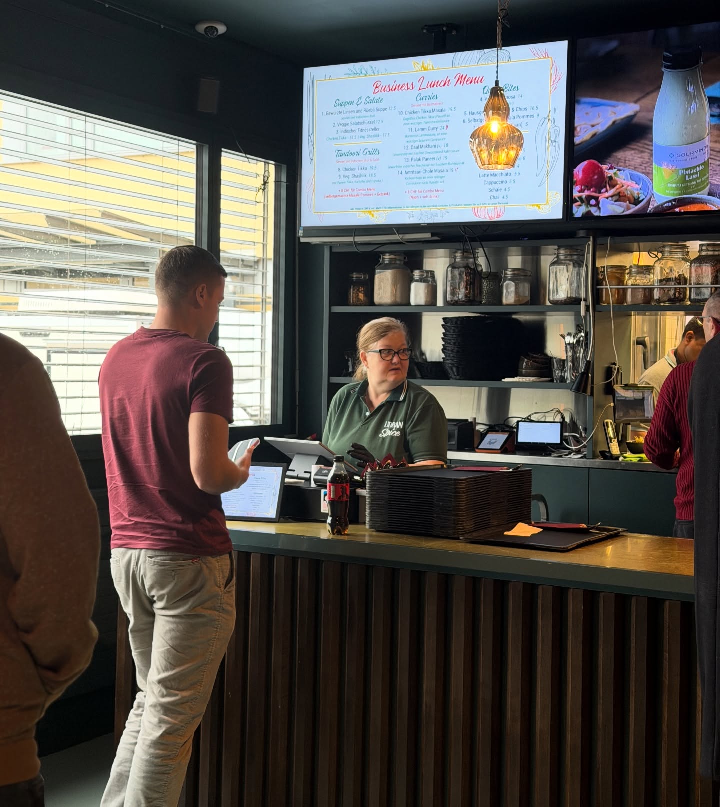 Good food is great… but good people make it unbeatable. 💛
Meet the crew that keeps Urban Spice buzzing💁🏻♀️