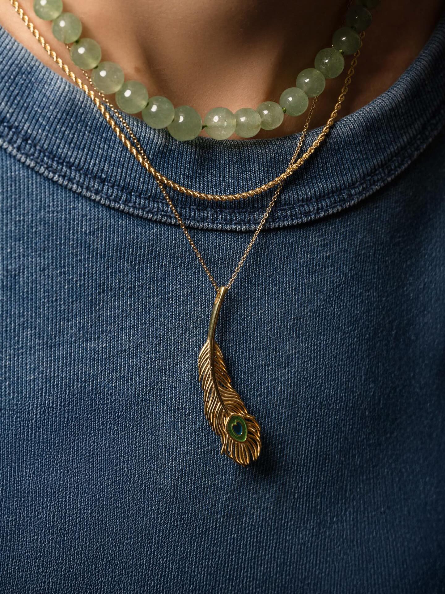 💙🦚💚 Stones, chains, and our Peacock Lucky Charm stacking into the new year with colour and good fortune ✨
#fotinipsarouli #finejewelry #handmadejewelry #luckycharm #2026