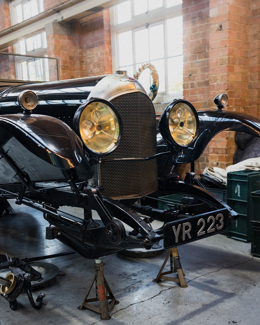 One of our core areas of business is the care and maintenance of pre-war road and race cars, including the Bentleys youâve seen featured on our socials over the years.
We strive to keep customersâ cars in optimal condition so that theyâre ready for anything. Whether that be driving to your local pub or taking part in the Paris-Dakar Rally.
We welcome any pre-war car into our workshop, not just Bentleyâs (we do like a good Blower though) - contact us here through a DM, or via our website.
#Kingsbury #KingsburyRacingShop
