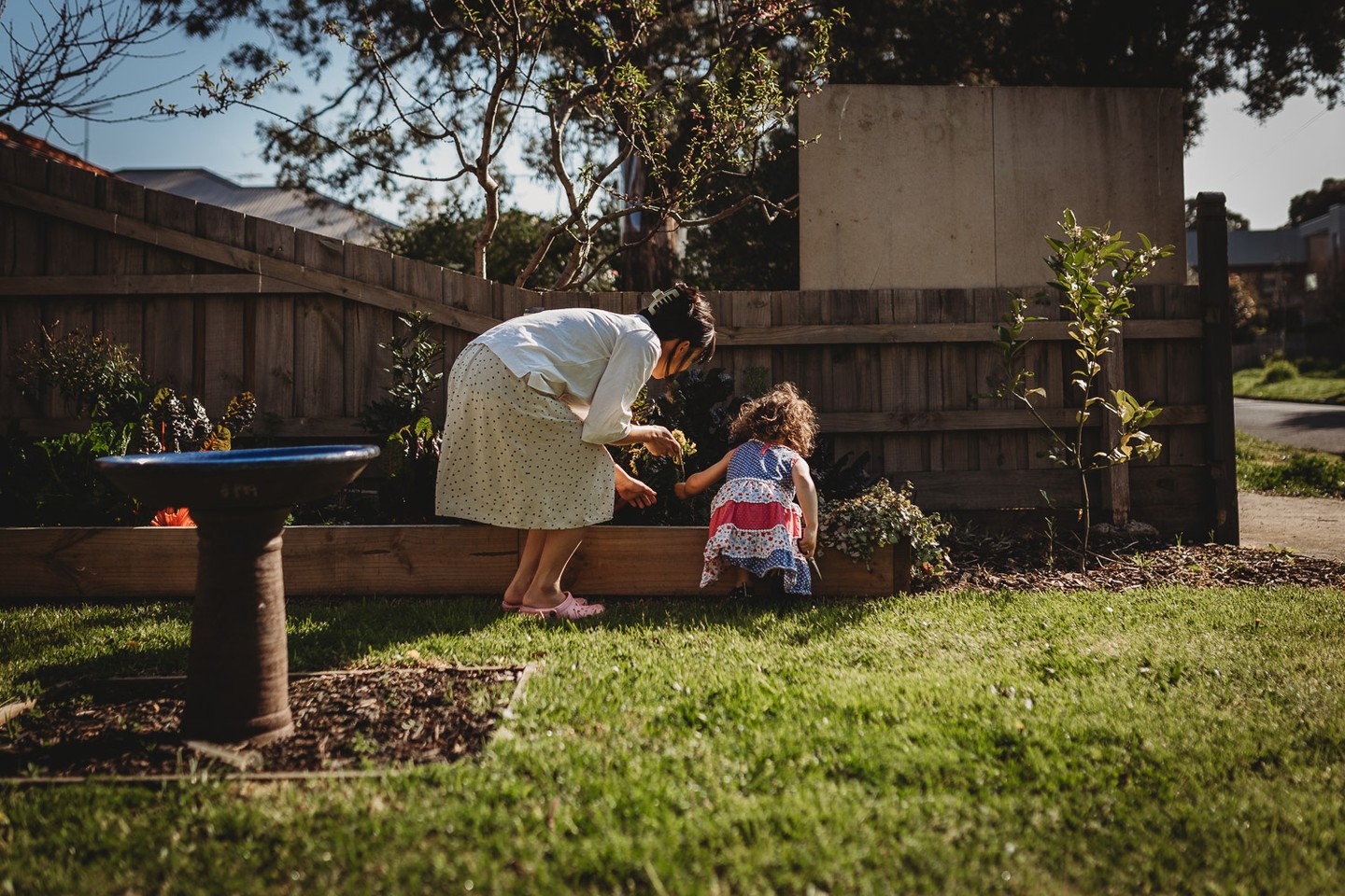 Celebrating the beautiful ordinary moments of motherhood! 📸✨ Every story, every smile, every messy moment deserves to be treasured. Join me on this journey of capturing the magic that happens every day. Link in Bio > Linktree > Photography Journals.