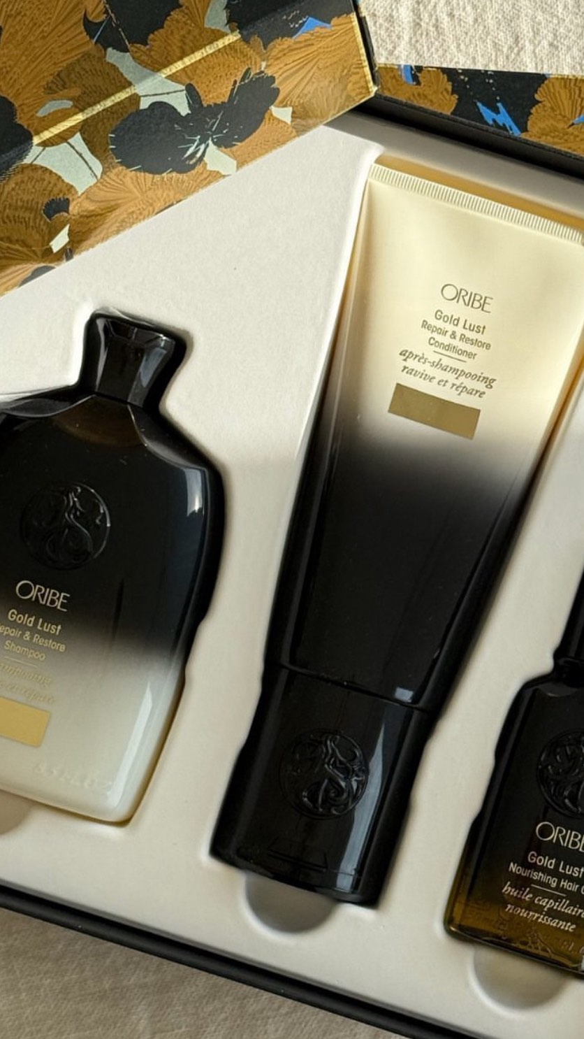 🎁✨This is your sign to stop guessing and start gifting🎁✨
Our curated holiday hair packs are the easiest, chicest win of the season — premium products, stunning packaging, and value you won’t want to miss.
From blondes to brunettes to anyone craving silky, healthy hair… we’ve got a pack designed for every beauty on your list.
✨Visit Eau Salon before they sell out✨
#yqr #yqrhair