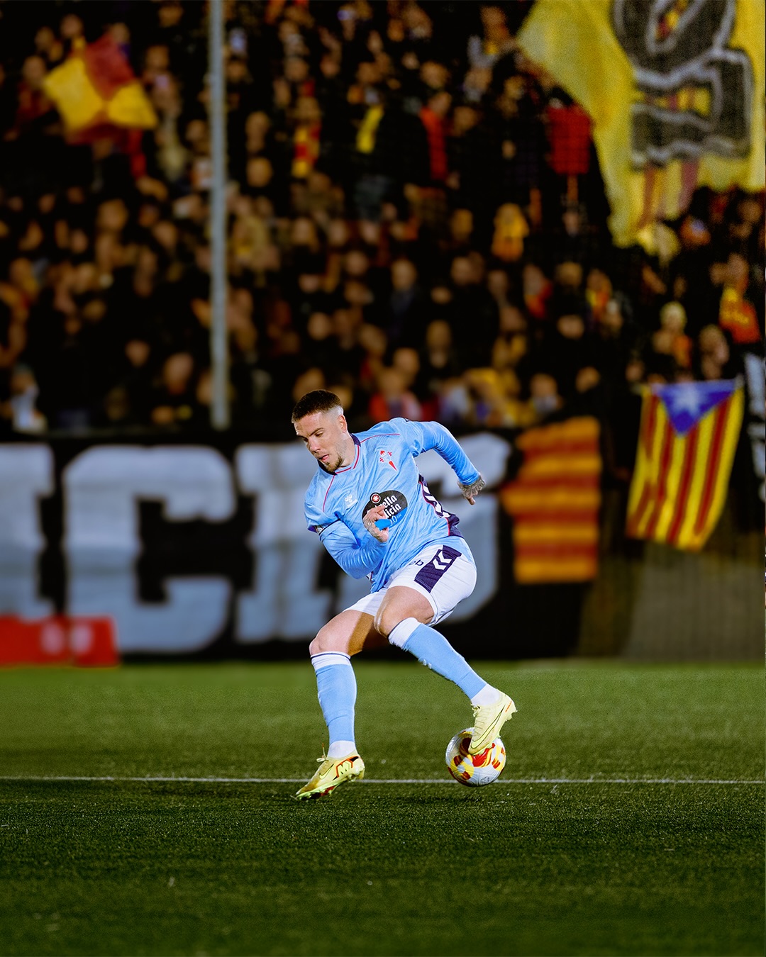 A un penalti de la historia , el Narcís sala si creyó ⚽️
.
🏆Copa del Rey
.
🟡🔴 @uesantandreu 1️⃣ (6) - (7) 1️⃣ @rccelta 🔵
.
@sony.espana
.
.
#fotografobarcelona #celtadevigo #futbol #sportphotographer