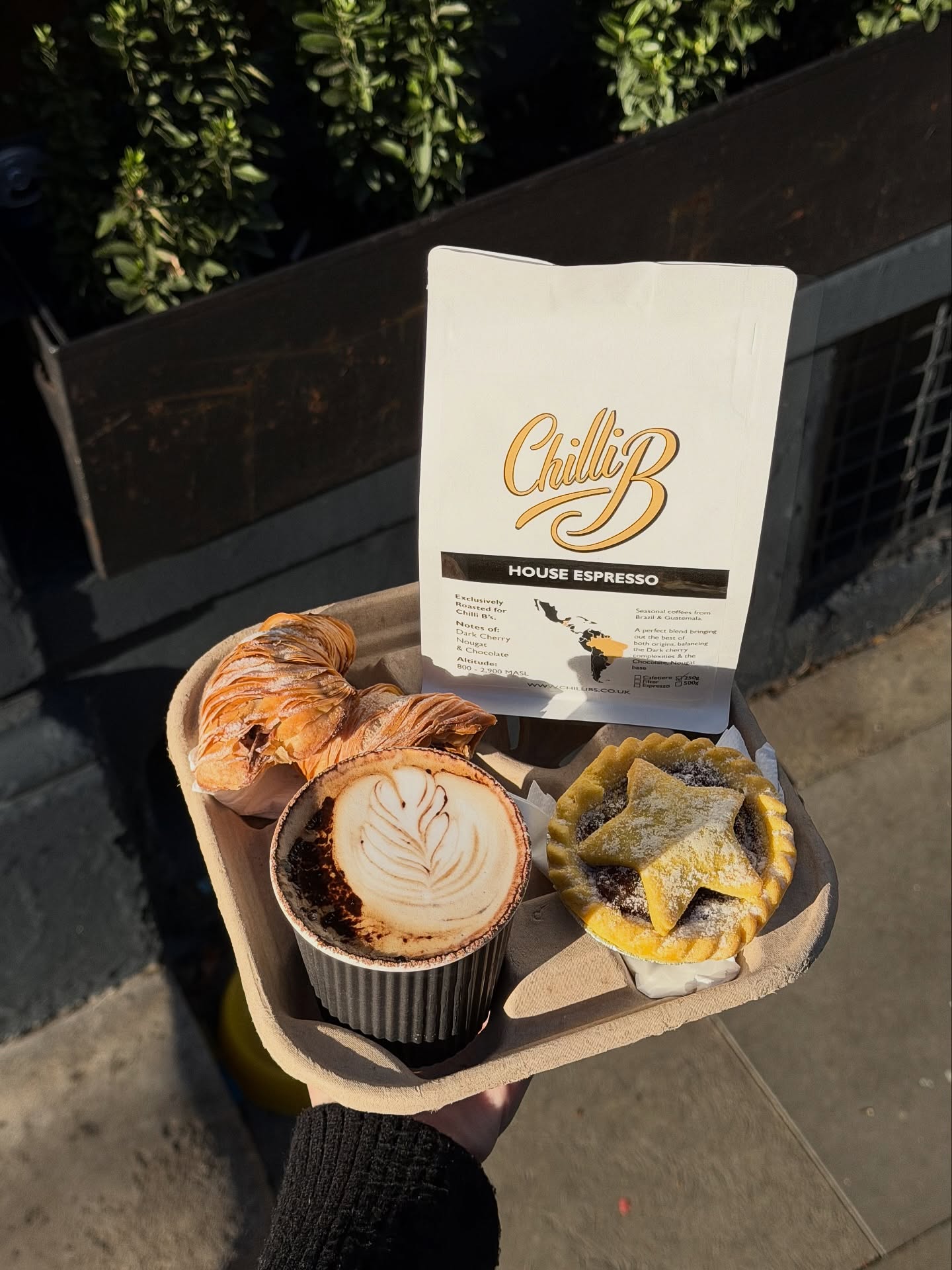 You can now purchase our coffee beans & grounds! ☕️
Our customers are always complimenting our coffee, so we thought… why not let you bring a little taste of Chilli B’s home with you? 🤍
#chillibs #hitchincafes #supportlocalhitchin #brunchinhitchin