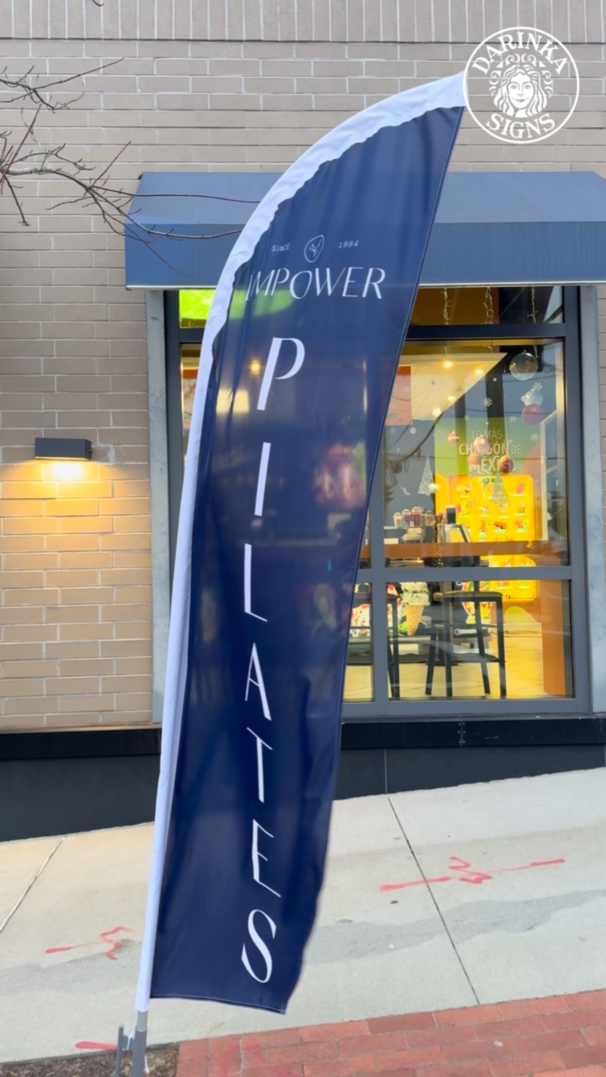 Bells are ringing and the new Empower Pilates flags are dancing in the wind 🎄✨
Love how clean and powerful this setup looks!
Another vision brought to life 🤍
#DarinkaSigns #EmpowerPilates #HamptonsBusiness #LongIslandBusiness #CustomFlags #FeatherFlag #PoleFlag #OutdoorSignage #HolidayVibes #ChristmasBells #BrandElevated #SmallBusinessLove #EastEndNY #DesignStudio