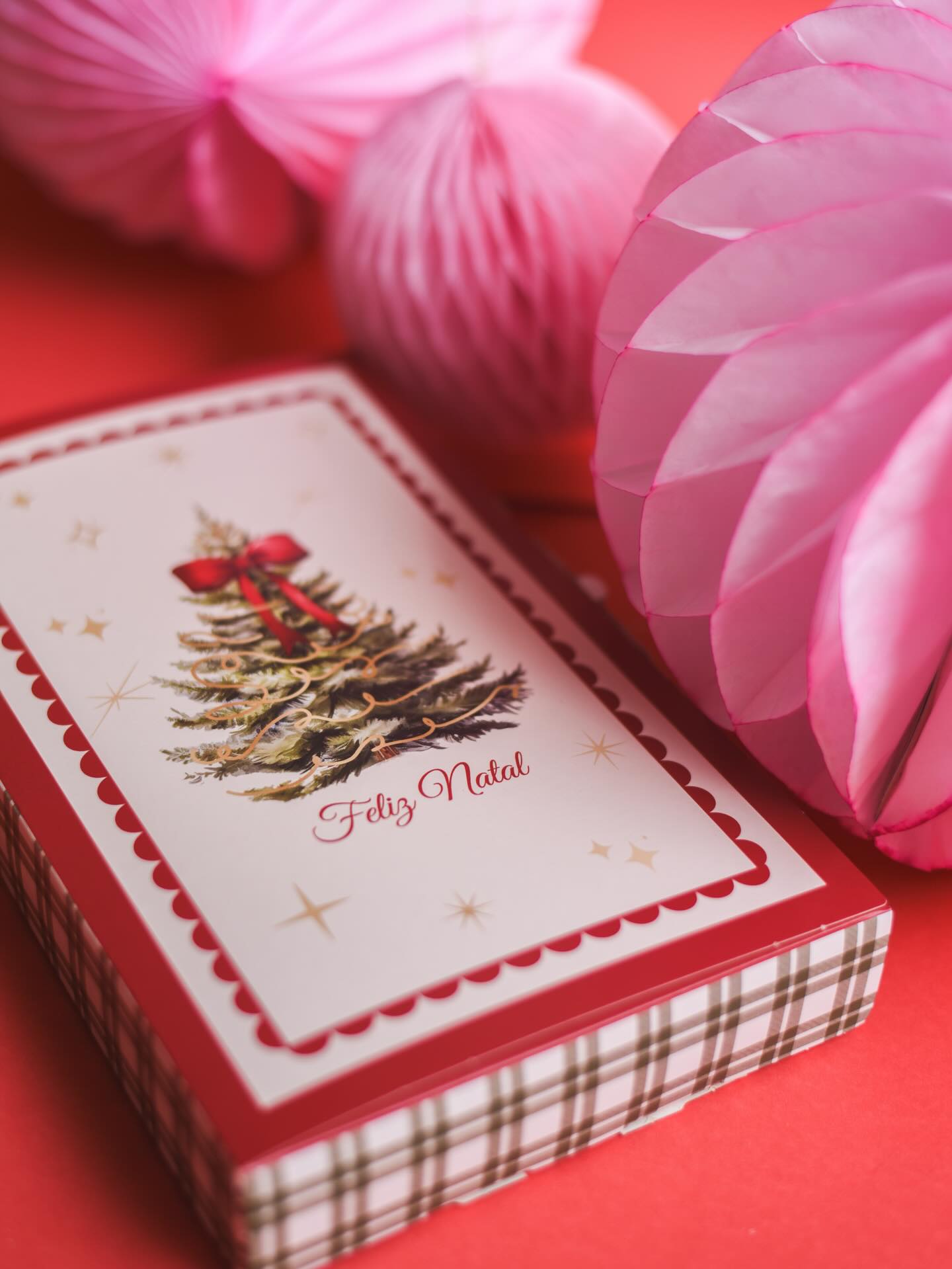 Nosso calendário do advento ✨♥️🎄🍒🍓
.
.
Contagem regressiva para o Natal com os melhores chocolates artesanais @frconfeitaria
.
.
São poucas unidades, peça o seu ✨♥️