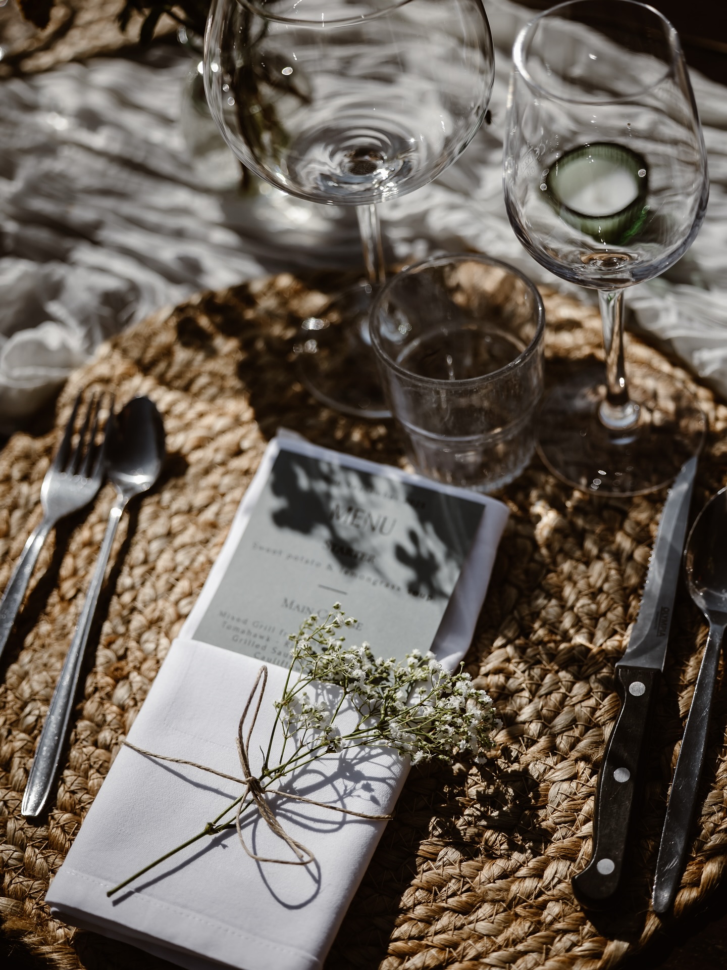 Lisa & Jon’s rehearsal dinner: Attention to detail
The table decoration was planned to the last detail, from flowers, personalized menu, colors and table signs
Photographer: @wild.souls.united
Location: @restaurant_alphitta
Flowers: @zermattflowers
#zermattevents #matterhorn