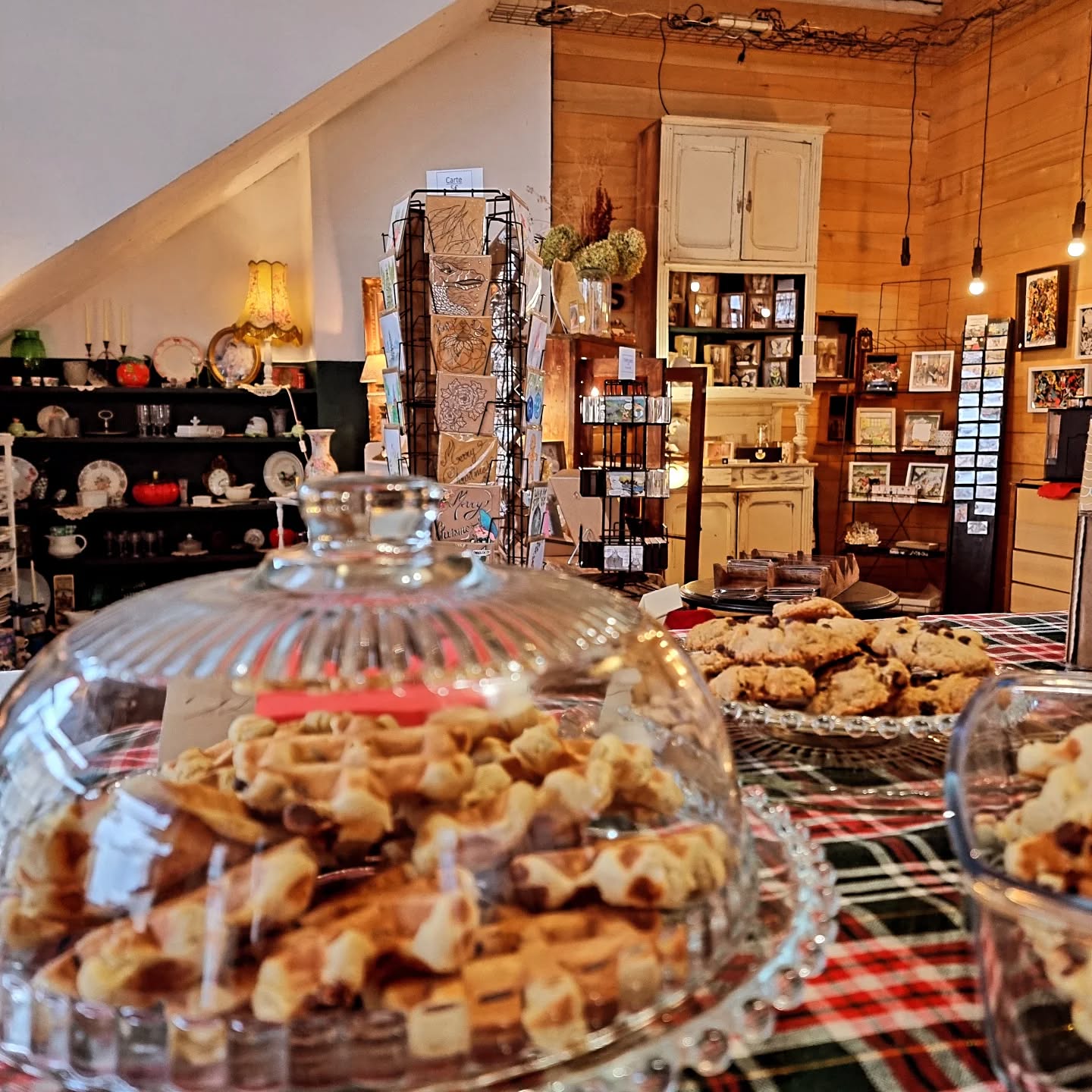 Les meilleurs marchés de Noël proposent les meilleurs gâteaux ! Merci Magali @o_ptits_papiers.
The best Christmas Markets have the best cakes ! Merci Magali @o_ptits_papiers