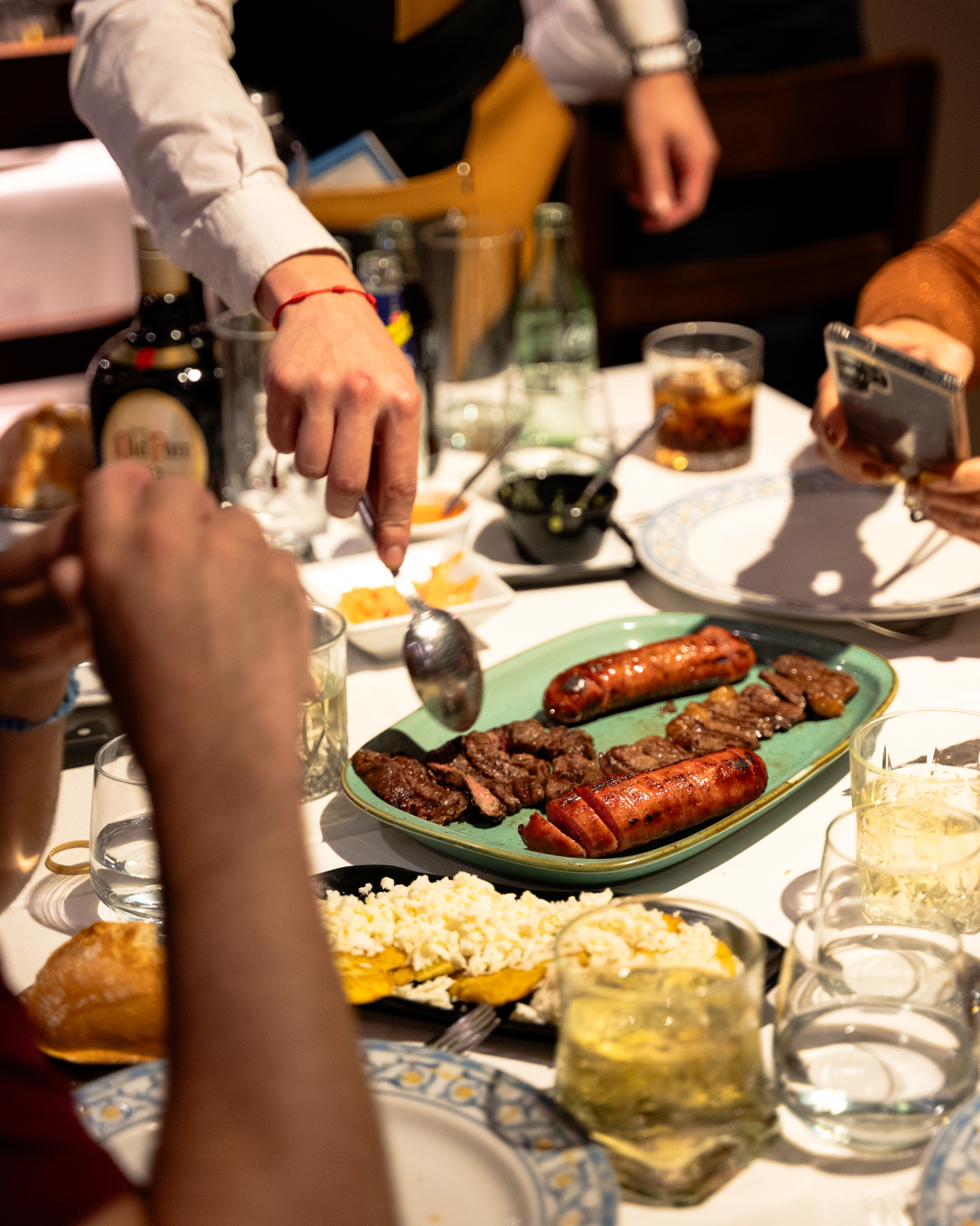 Cuando el día pide un lugar especial, nosotros ponemos la mesa. El resto es pura dedicación a los detalles✨