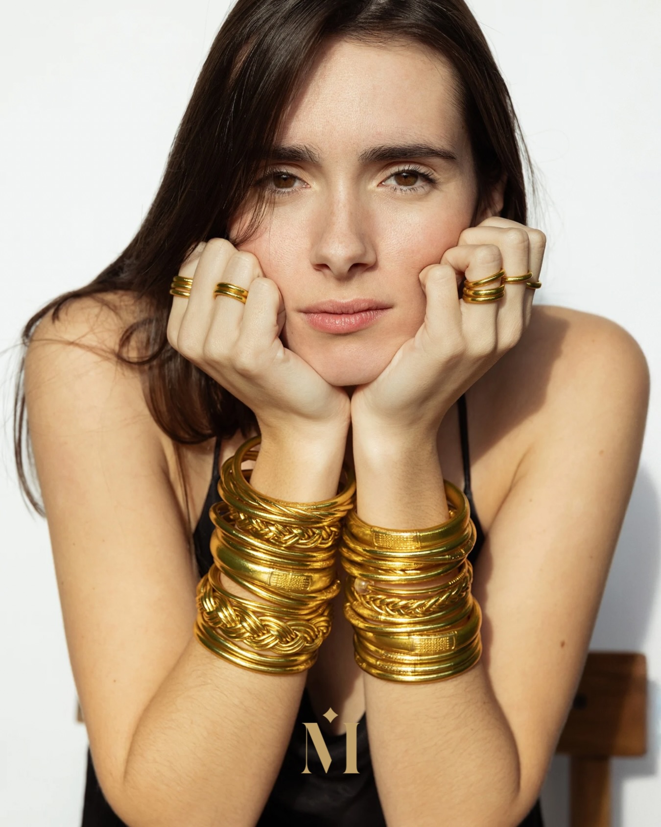 L’incontournable ✨
Le jonc que l’on choisit une fois… et que l’on ne quitte plus.
Nos bouddhistes gold : féminins, lumineux, porteurs de sens et de chance 🍀💛
Depuis des années, les joncs bouddhistes sont l’âme de notre Maison.
Un essentiel façonné main en Thaïlande et sublimé par notre vision et notre créativité ✨
Pour les fêtes 🎁, c’est le cadeau parfait : élégant, symbolique, chargé de belles énergies.
À offrir… ou à s’offrir ✨
Découvrez la collection & entrez dans notre univers 🌙
#joncbouddhiste #joncbouddhistegold #bouddhistegold #maisonizel #bijouxfemmes #bijouporteBonheur #cadeaufemme #cadeaufetes #cadeaunoel #bijouxdorés #braceletfemme #conceptstore #shopfrancais #petiteentreprise #bijouxsymboliques