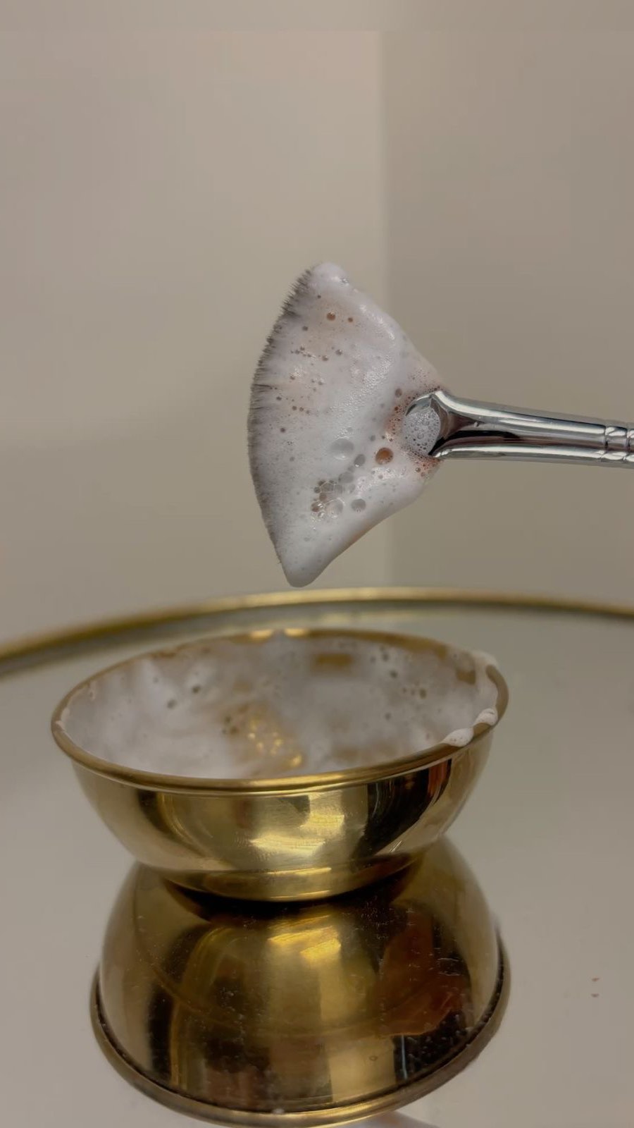 Your pores called and they’re officially putting a facial on their Christmas wishlist 🎄✨
To book, click the link in our bio or send us a DM and we’ll recommend the best facial for you this winter 🤍
#woking #glassskin #hydrofacial