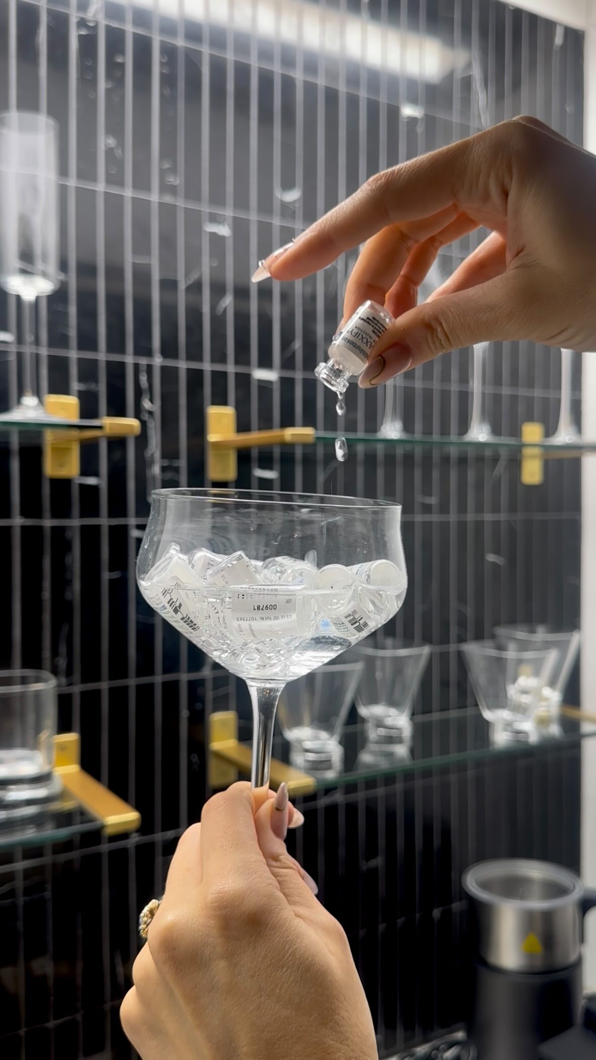 ✨Plan ahead, party prettier✨
FYI:
Tox takes 2 weeks to kick in
Filler needs 4 weeks to settle
And there are only 4 weeks ‘til Christmas 👀
Now through November 30:
Drop off 5 non-perishable food items at Zi Medspa and get Daxxify or Dysport for $9/unit 💉
Look good, do good, glow up for the season.
Call to book or tap the link in bio!
#tampatox #northtampamedspa #InjectablesTampa #TampaMedspa #BotoxTampa