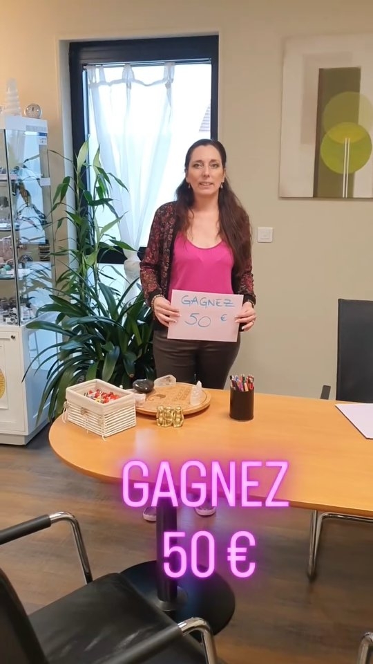 🎁✨ JEU CONCOURS – SPÉCIAL BIEN-ÊTRE & ÉNERGIES ✨🎁
(Sans obligation d’achat)
✨ Et si la magie de fin d’année vous offrait 50€ de bien-être ? ✨
À l’occasion des fêtes, Lys & Vos Émotions vous gâte 💫
Je vous propose de tenter votre chance pour gagner un BON D’ACHAT de 50 €, à utiliser :
🌿 soit pour des produits & bijoux en pierres naturelles – lithothérapie
🌿 soit pour participer au prix d’une séance d’accompagnement avec moi
🎄 Un cadeau pour prendre soin de soi… ou de ceux que l’on aime 💖
💎 COMMENT PARTICIPER ?
C’est simple et rapide 👇
1️⃣ Abonnez-vous à mon compte. @lys_et_vos_emotions
2️⃣ Likez ce post ❤
3️⃣Commentez ce post en identifiant 3 personnes
👉 Ces personnes devront à leur tour s’abonner et identifier 3 contacts
🍀 Pour multiplier vos chances :
✨ Participez sur Instagram ET Facebook
✨ Partagez ce post en story ou sur votre mur
➡️ Vos chances sont triplées voire quadruplées !
👉 INFOS IMPORTANTES
📆 Jeu valable du 13 décembre au 31 décembre 2025 inclus
🎉 Tirage au sort le 1er janvier 2026 à 19h
✨ Pour célébrer la nouvelle année et annoncer l’heureux(se) gagnant(e) !
🛍️ BONUS FIDÉLITÉ
Si vous avez effectué des achats dans ma boutique entre le 13 et le 31 décembre 2025
ET que vous êtes le/la gagnant(e),
👉 le bon pourra être utilisé pour un remboursement jusqu’à 50 €
(hors promotions).
🌸 Parce que le bien-être est le plus beau des cadeaux.
🌿 Laissez entrer l’énergie positive dans votre vie… et tentez votre chance ✨
🍀 Bonne chance à toutes et à tous ! 🍀
📍Boutique à Boulange
Maison de Santé
4 rue de Ludelange
57655 BOULANGE
Tel : 06.95.13.45.85
La boutique est ouverte sur demande même le week-end, contactez moi !!! Tel : 06.95.13.45.85
#JeuConcours #BienÊtre #Lithothérapie #PierresNaturelles
#DéveloppementPersonnel #LysEtVosÉmotions #CadeauDeSoi
#MagieDeFinDAnnée #PrendreSoinDeSoi
