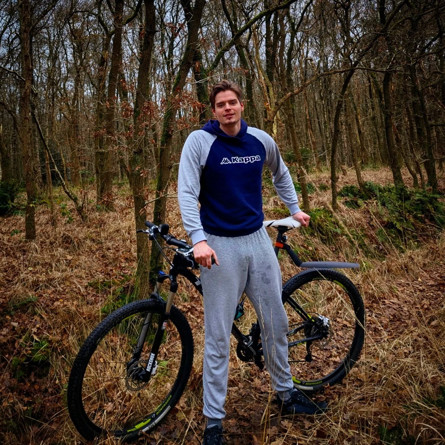 Vandaag voor het eerst op de mountainbike echt hele goeie cardio! heb het heel eerlijk gezegt onderschat 😅 maar het was heel erg leuk