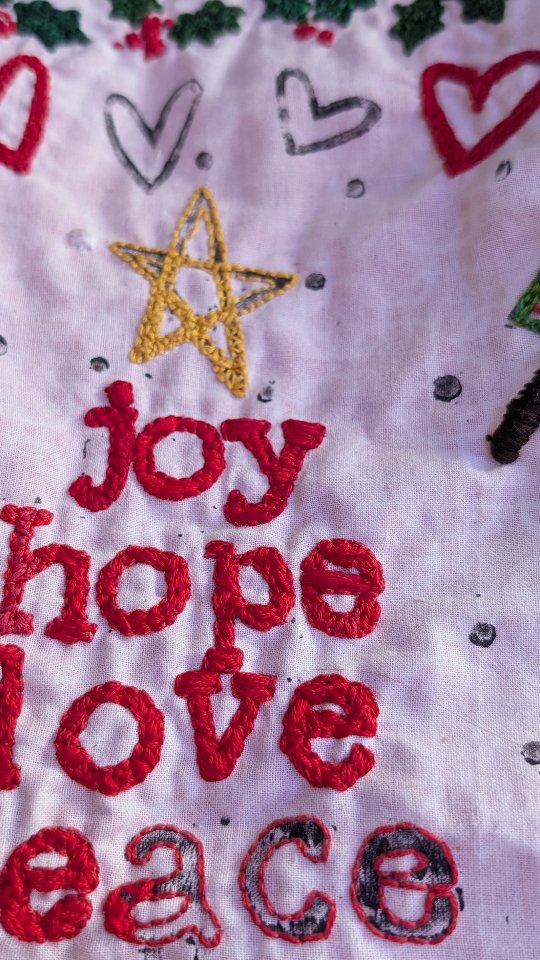 It wouldn't be December without my Christmas sampler from @stephanieackerman1 and a flight to a concert with @ellieholcomb & @drewholcombmusic âĪïļðēâĪïļ #imperfectlybeautifulstitches #wipart #hackstitch