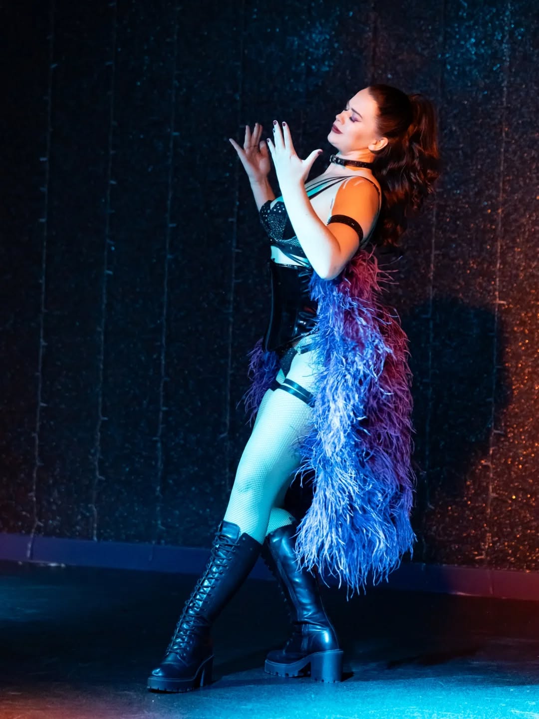 Basking in the joy of doing what I love 💕 the next Cosy Cabaret at Manchester235 casino is on the 7th March (save the date ✍️)
You can also catch the Cosy Cabaret on the 14th February at Alea Casino, Nottingham 💕
Photo by @photoniti
#CosyCabaret #Manchester235 #ManchesterBurlesque #SoHott #BurlesquePerformer #AlternativeShowgirl #NottinghamBurlesque #AleaCasino