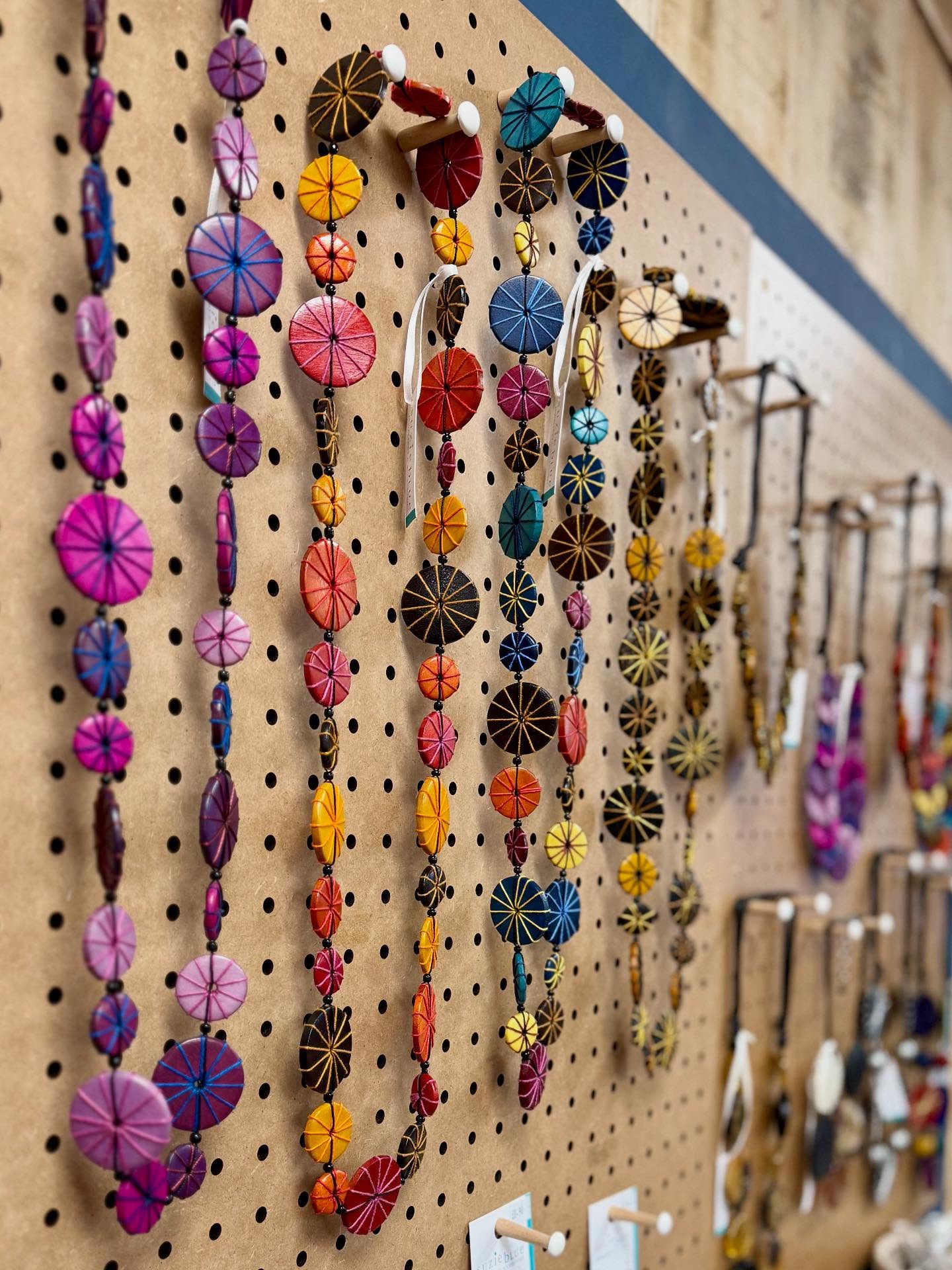 Take a closer look, we’re jam-packed with great gift ideas this season! 🤩🎁
Whether you’re looking for inexpensive stocking fillers, quirky gifts for someone special, or just a treat for yourself, we have so much packed into our new pop-up store this winter!
Here are some close-up pics from around the shop to give you some inspiration… 👀
Find us in the Buttermarket, Newark - just along Middle Gate, next to the Tambo Lounge.
Open Tuesday - Saturday
10.00 - 4.00
+ SUNDAY THIS WEEK ONLY
#newarkontrent #welovenewark #shopnewark #shopnotts #notts #nottslife #buttermarketnewark #newark #newarksteampunkfestival #popupshop #christmasshopping #giftideas #quirkygifts