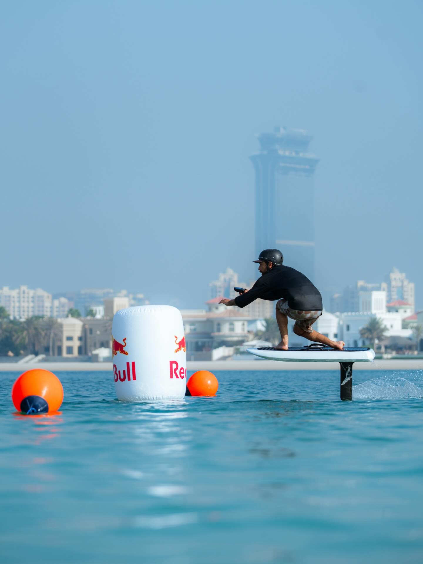 Dubai race dump @foilhubdubai @efoilracingleague ๐๐จ
Still buzzing from the EFOIL Championship ๐๐ปโโ๏ธ Wild to see so many strong riders from all over the world pushing full speed on the water.
The sport is growing fast and Iโm so ready for whatโs next ๐ฅ
Proud to ride with the best team @liftfoils , and big shout-out to my brother for taking the win @manelarpa ๐ค