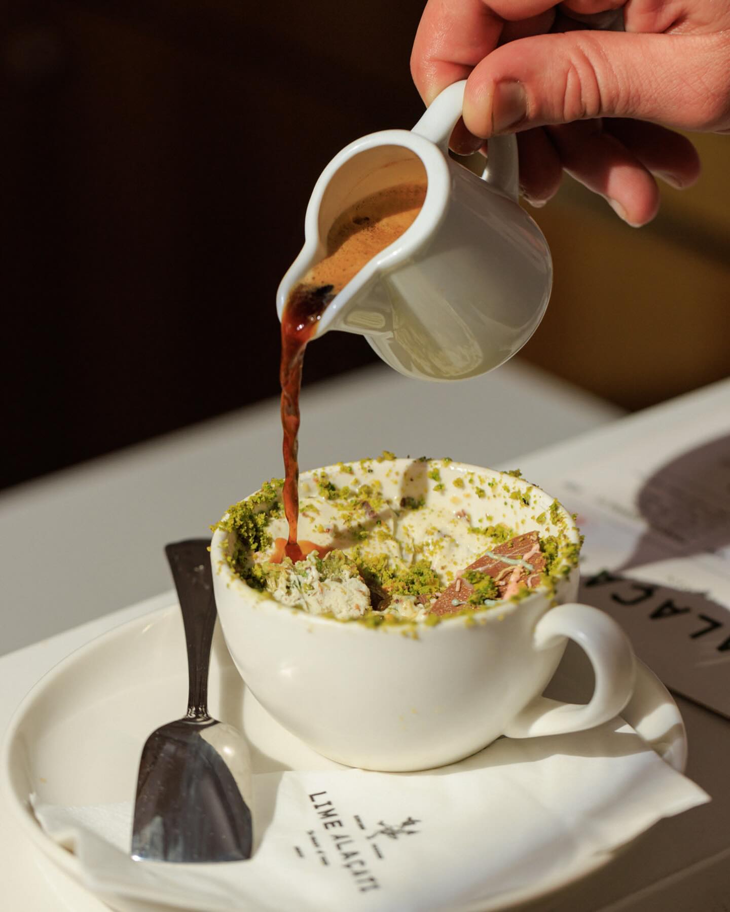 Dondurma, sıcak kahve… ✨Birbirine dokunan iki muhteşem bir lezzet, Mükemmel bir uyum... ❣️